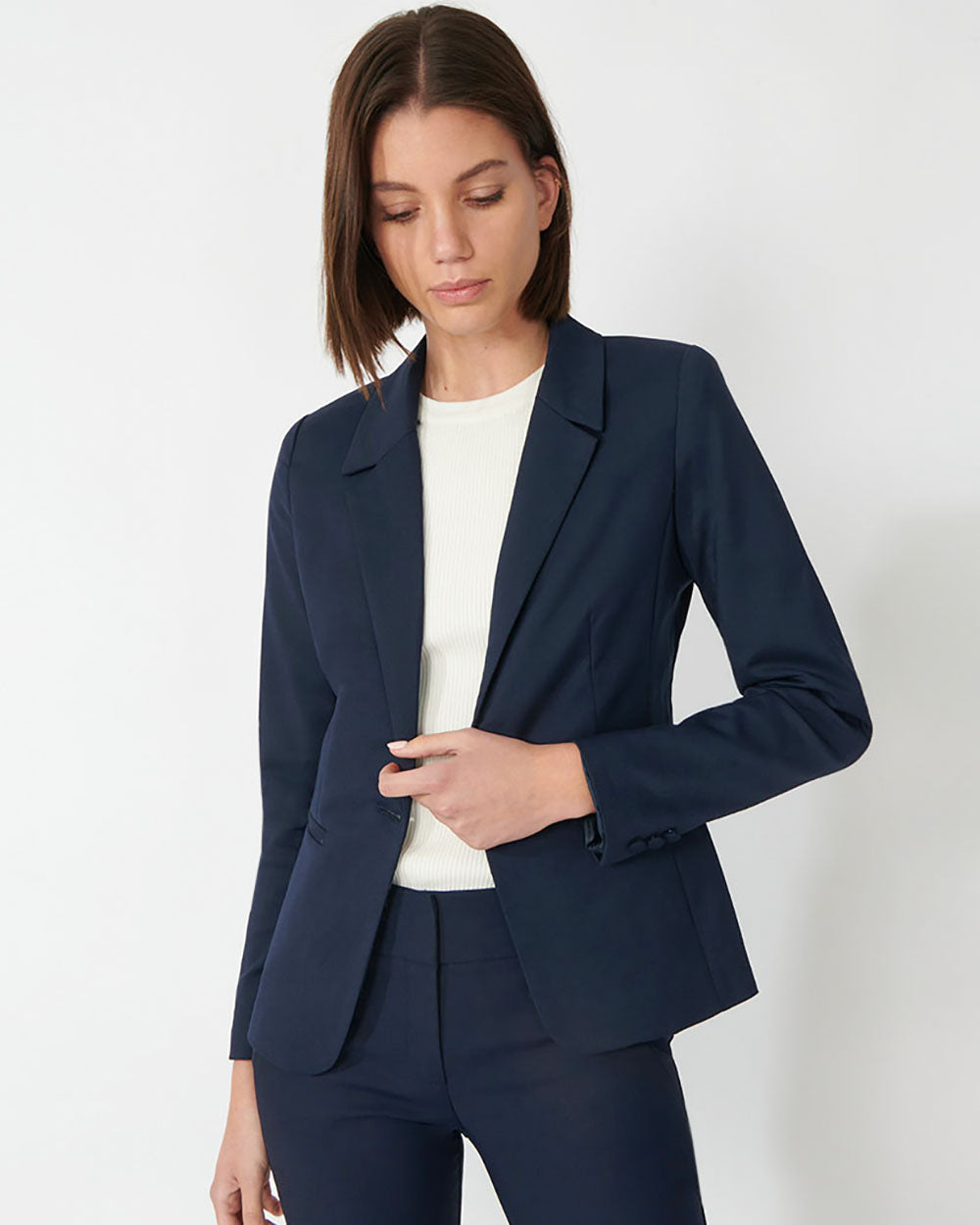 Taylor Suit Jacket in navy — close-up view