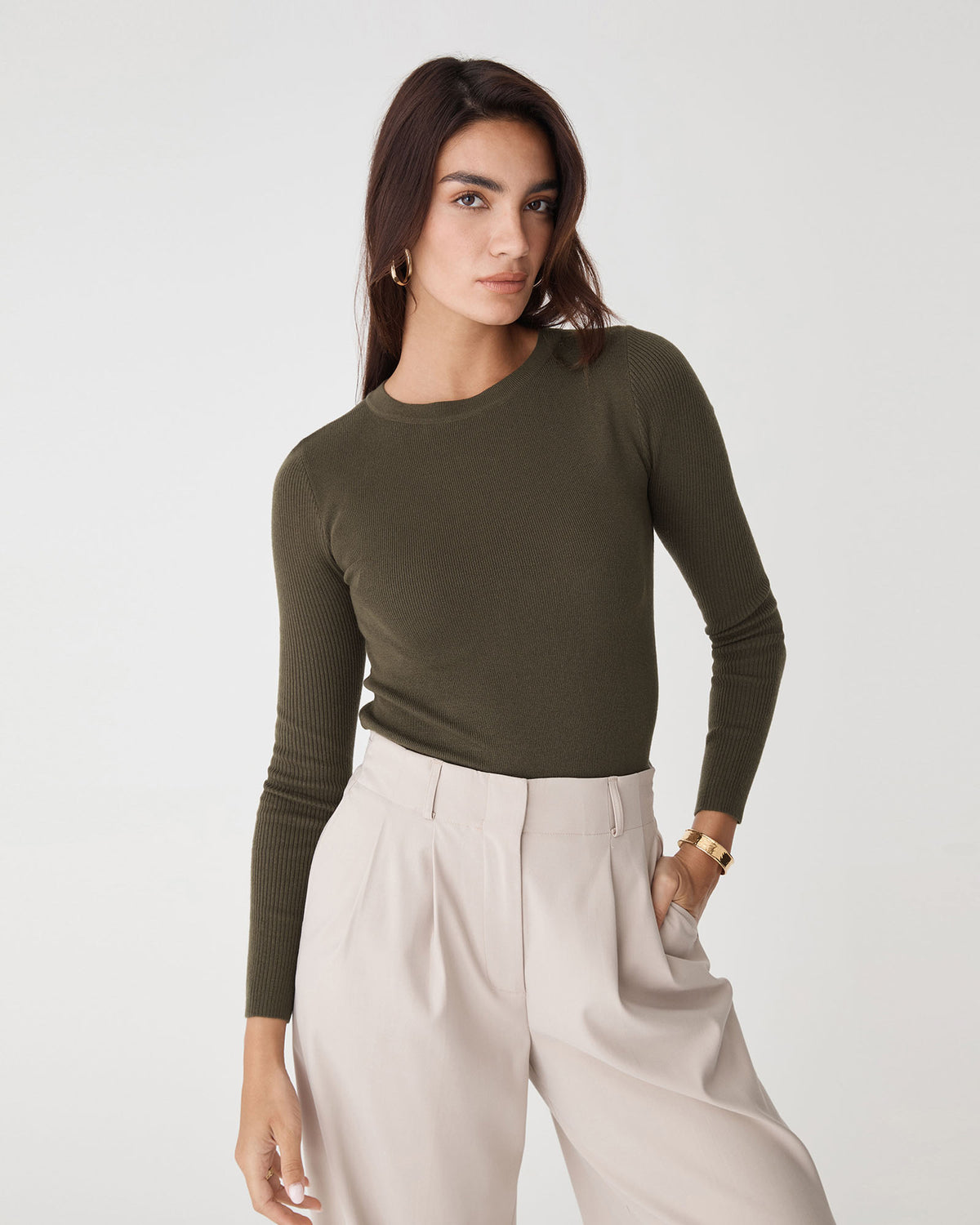 Tania Crew Neck Knit in khaki — close-up view 3