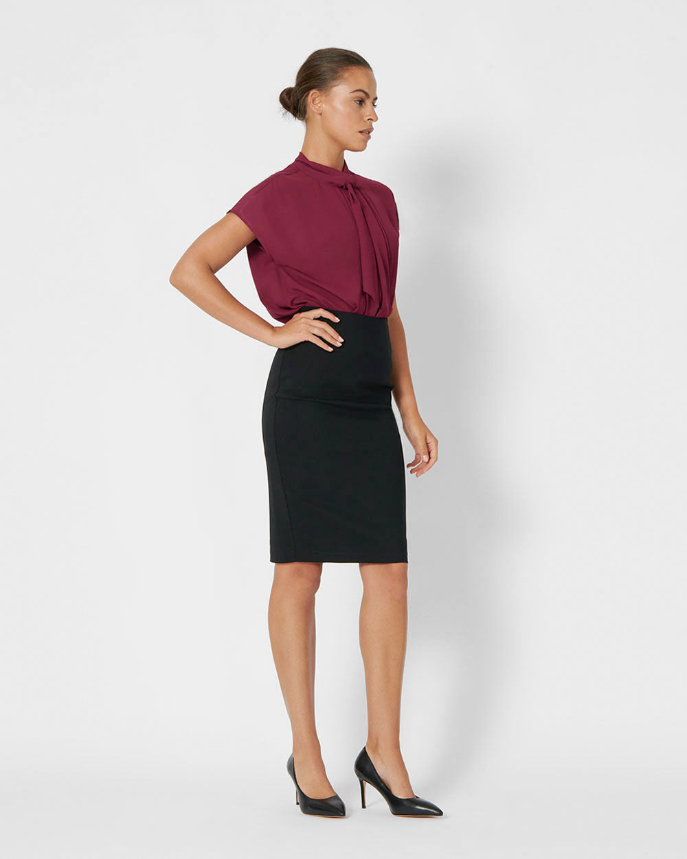 Rose Pencil Skirt in black — side view 2