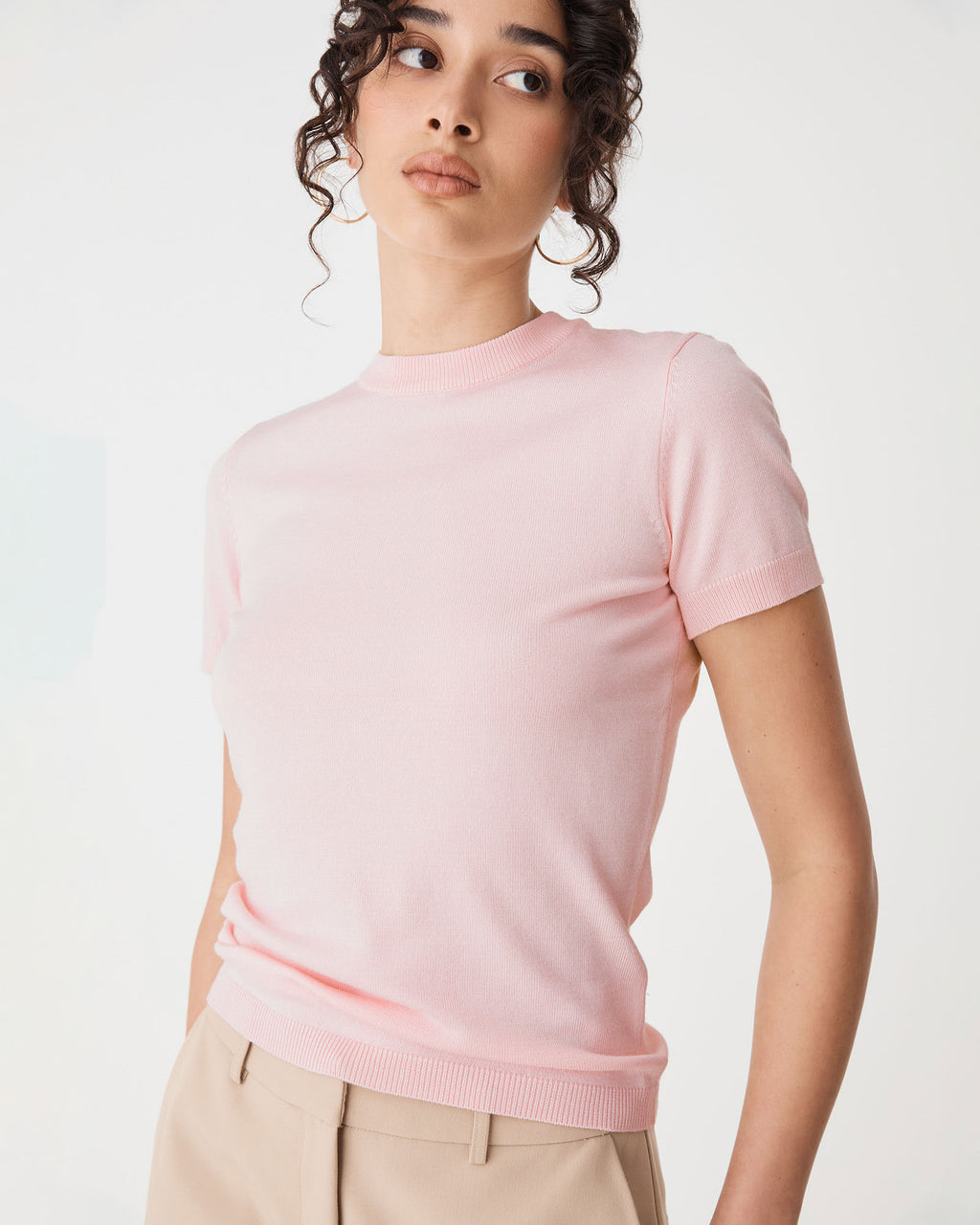 Catherine Short Sleeve Knit in primrose pink — close-up view 3