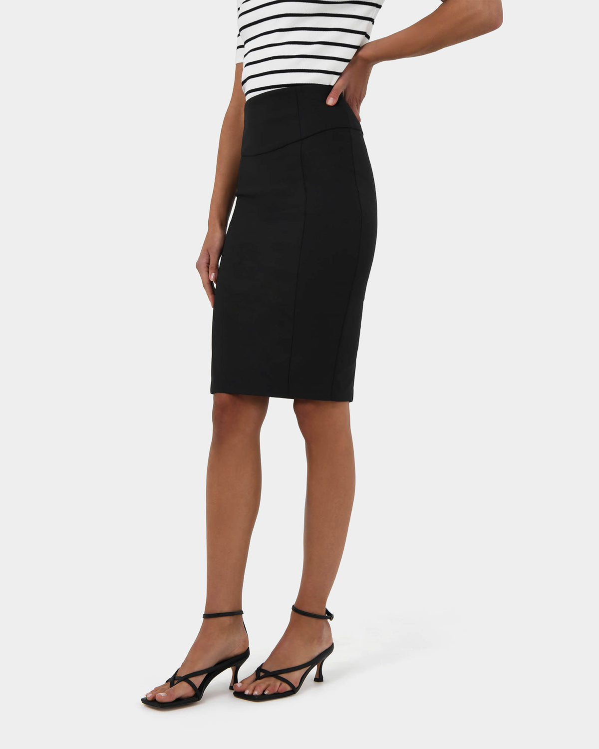 Lauren Pencil Skirt in black — side view
