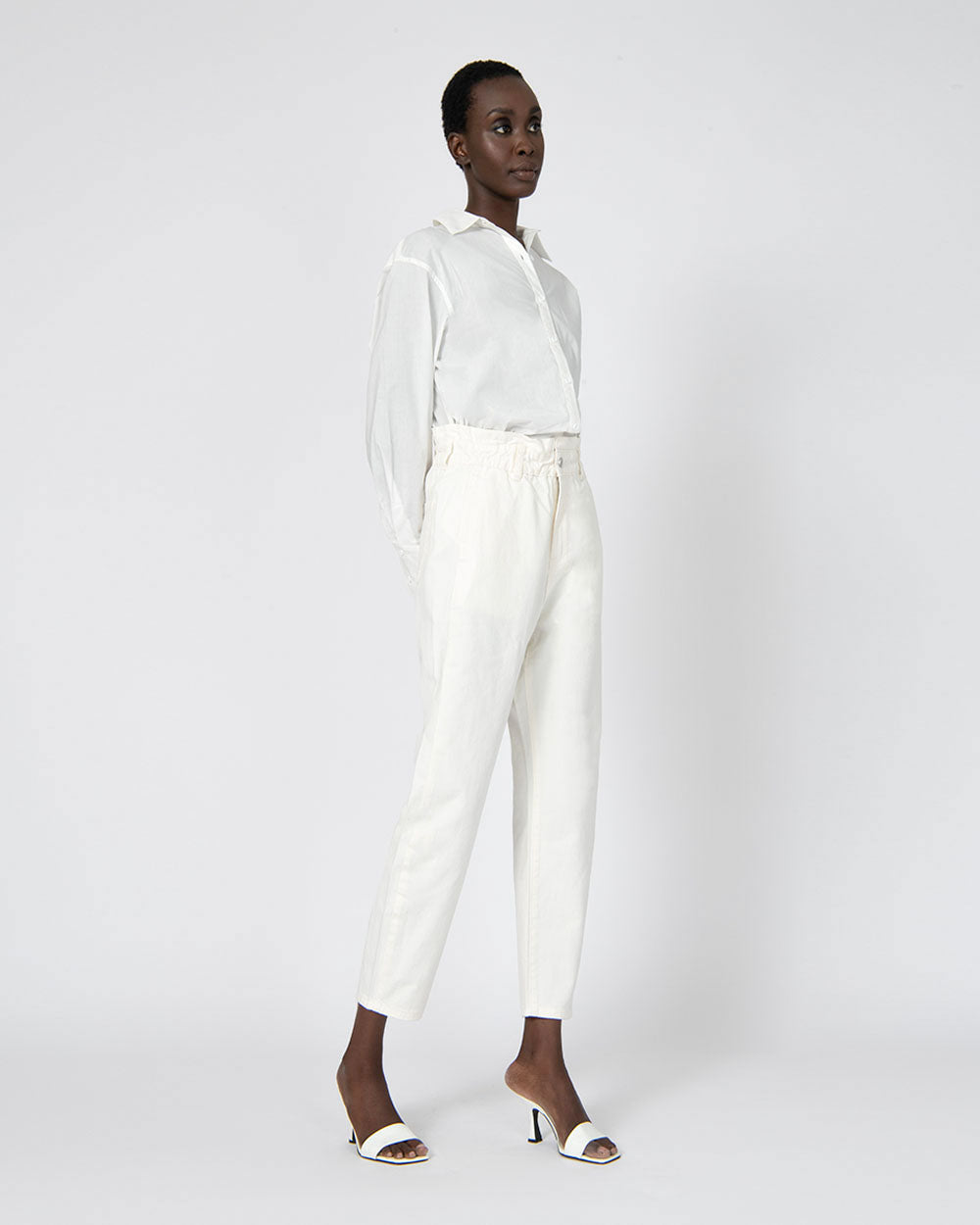 Aubri High-Waisted Jeans in ivory — side view 2