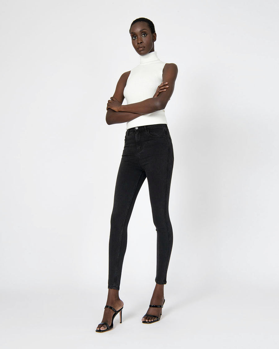 Avani High-Waisted Jeans