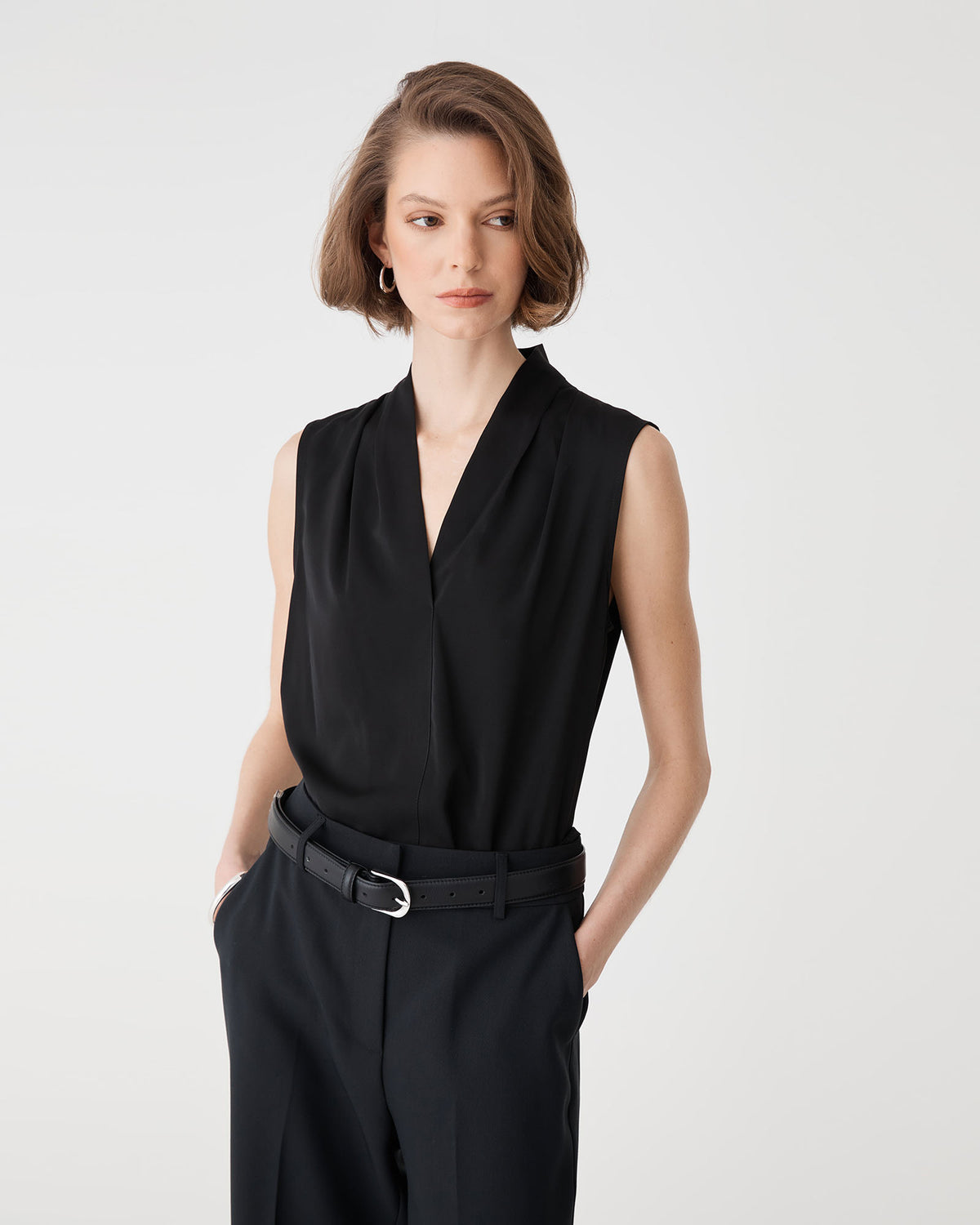 Alivia 2 V-Neck Top in black — view 4