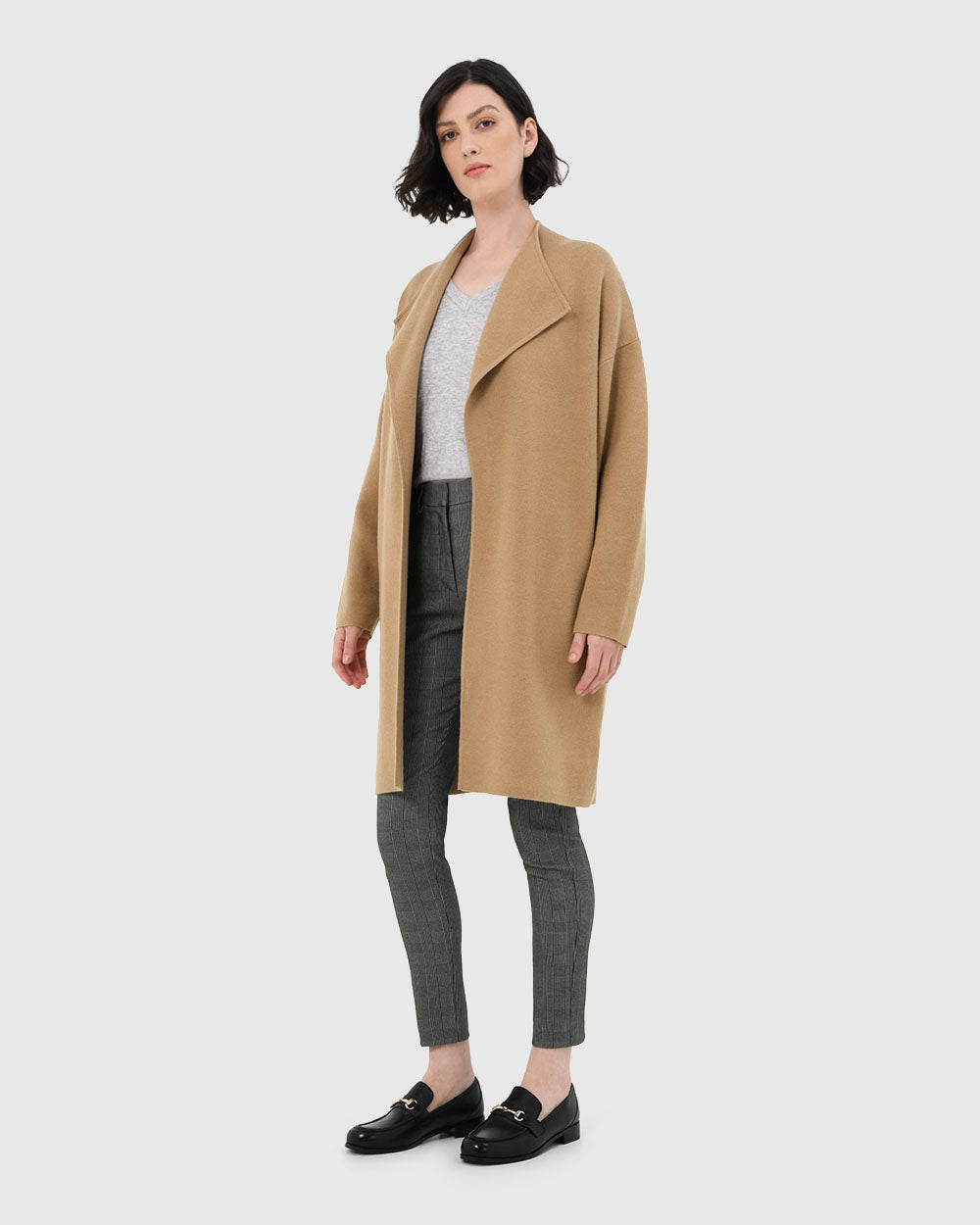 Karisma Coatigan in beige — side view