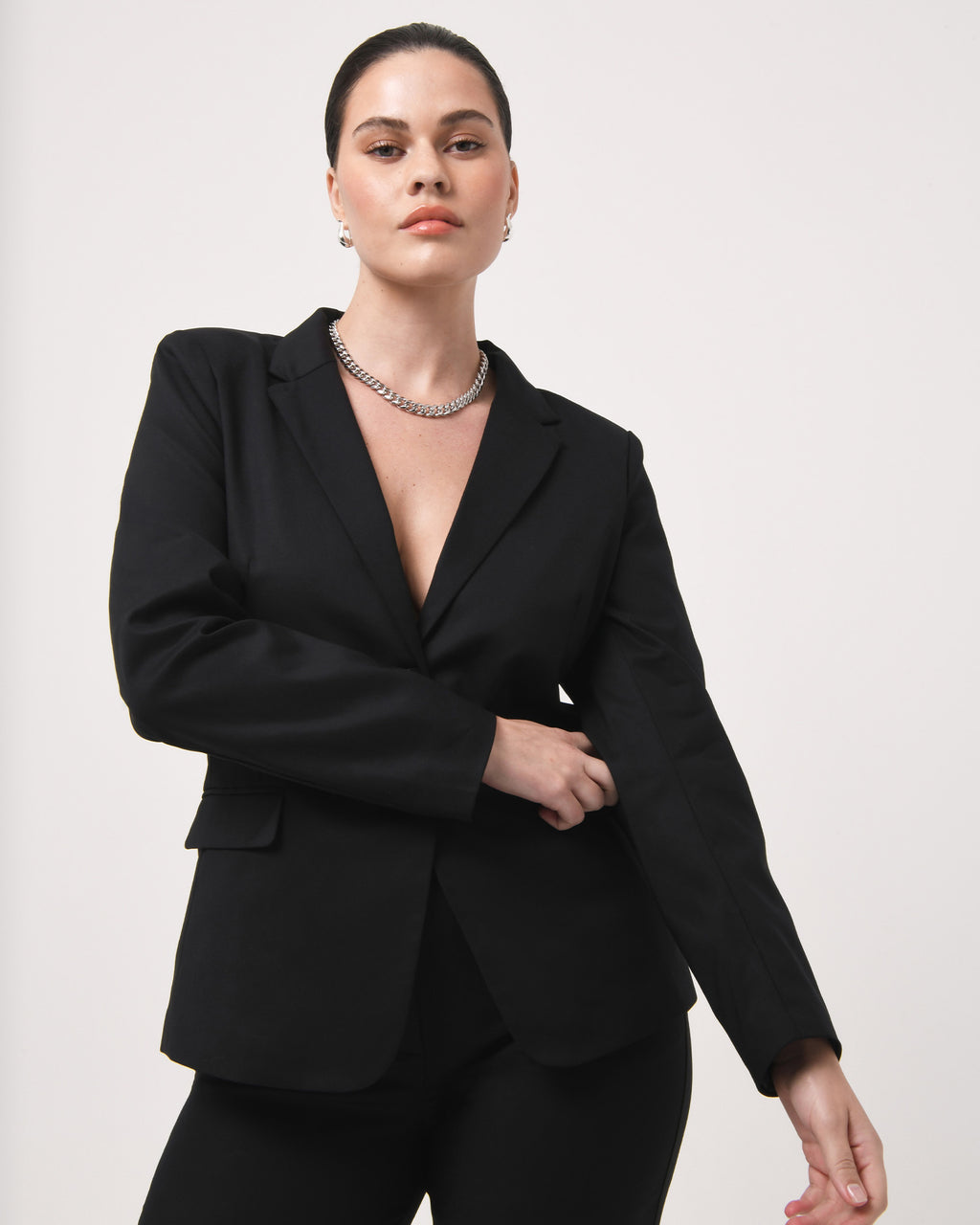 Lauren Single Breasted Jacket in black — close-up view 2