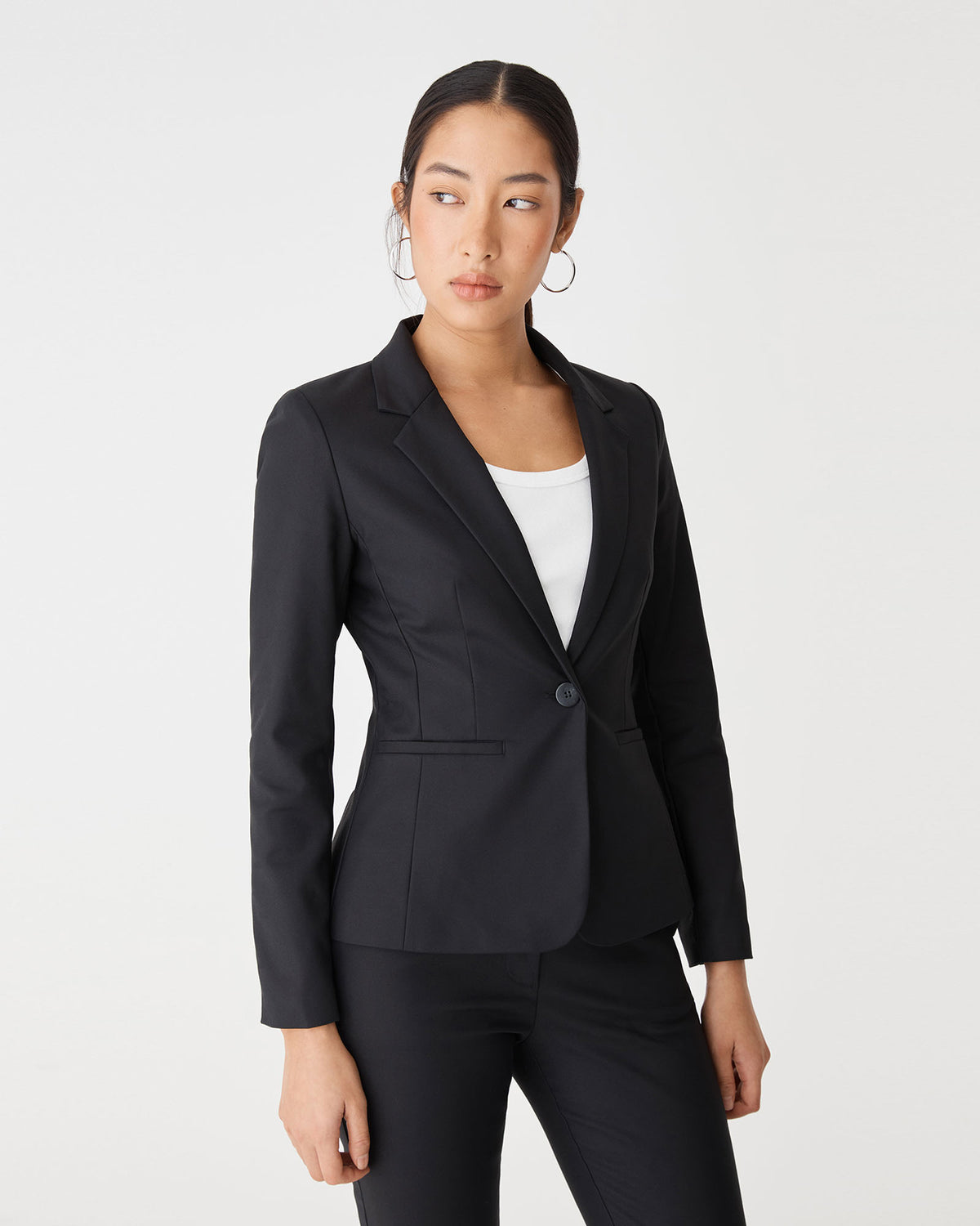 Safira Suit Jacket in black — close-up view 2
