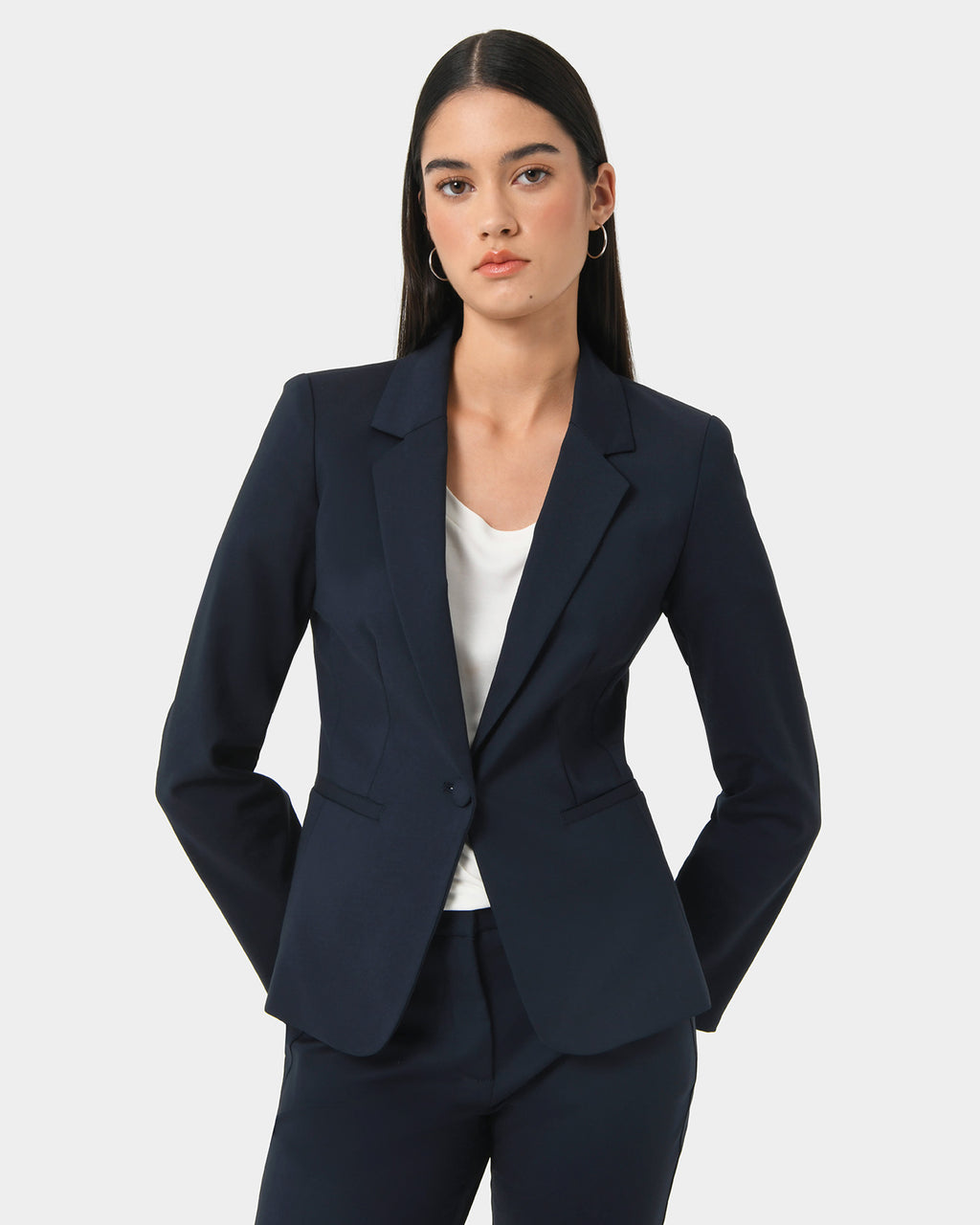 Taylor 2 Suit Jacket in navy — close-up view 2