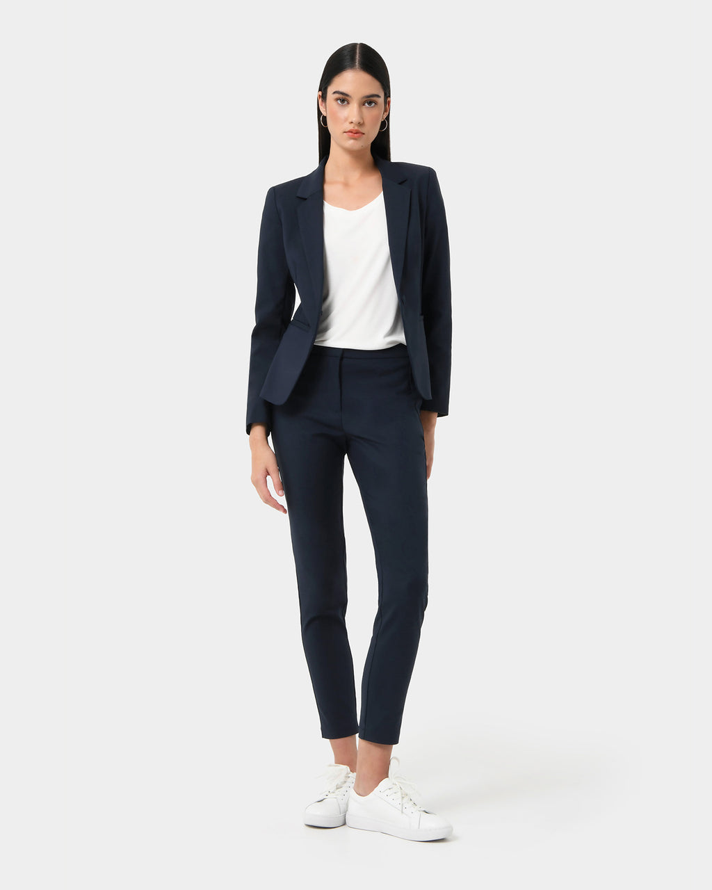 Taylor 2 Suit Jacket in navy — full-length view