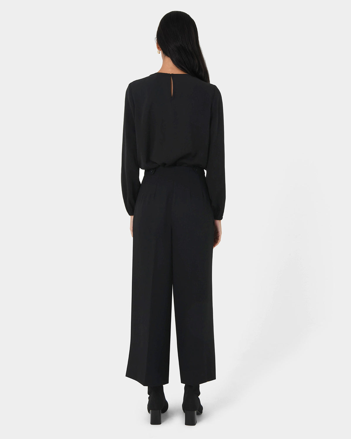 Domi Wide Culottes in black — back view