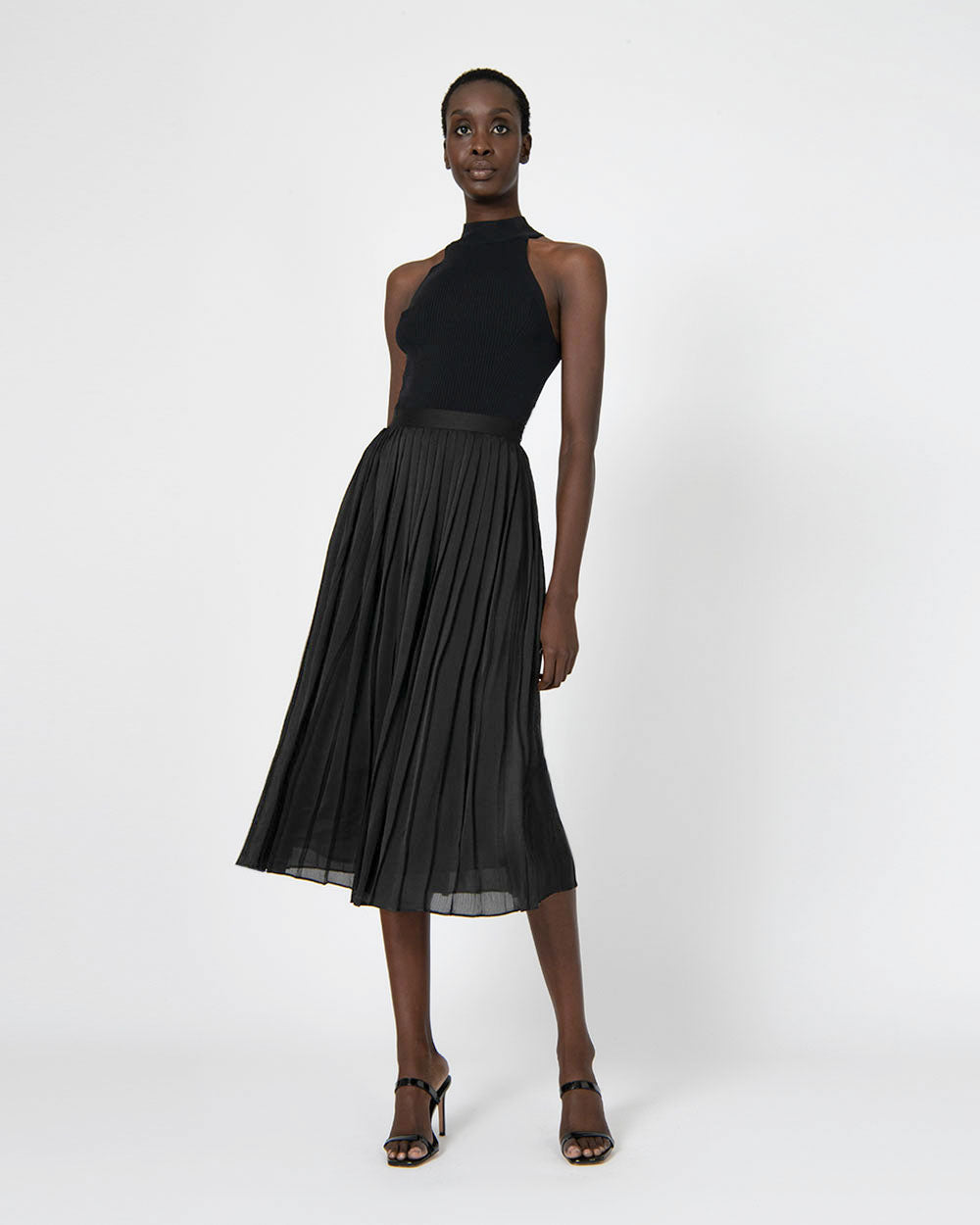 Rosy Pleated Skirt in black — full-length view 2