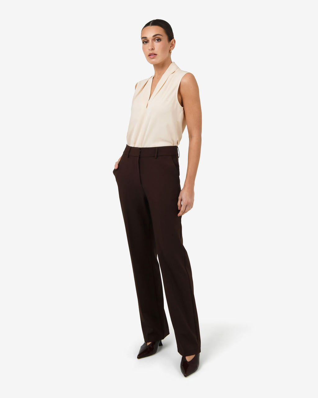 Alivia 2 V-Neck Top in white sand — side view 2