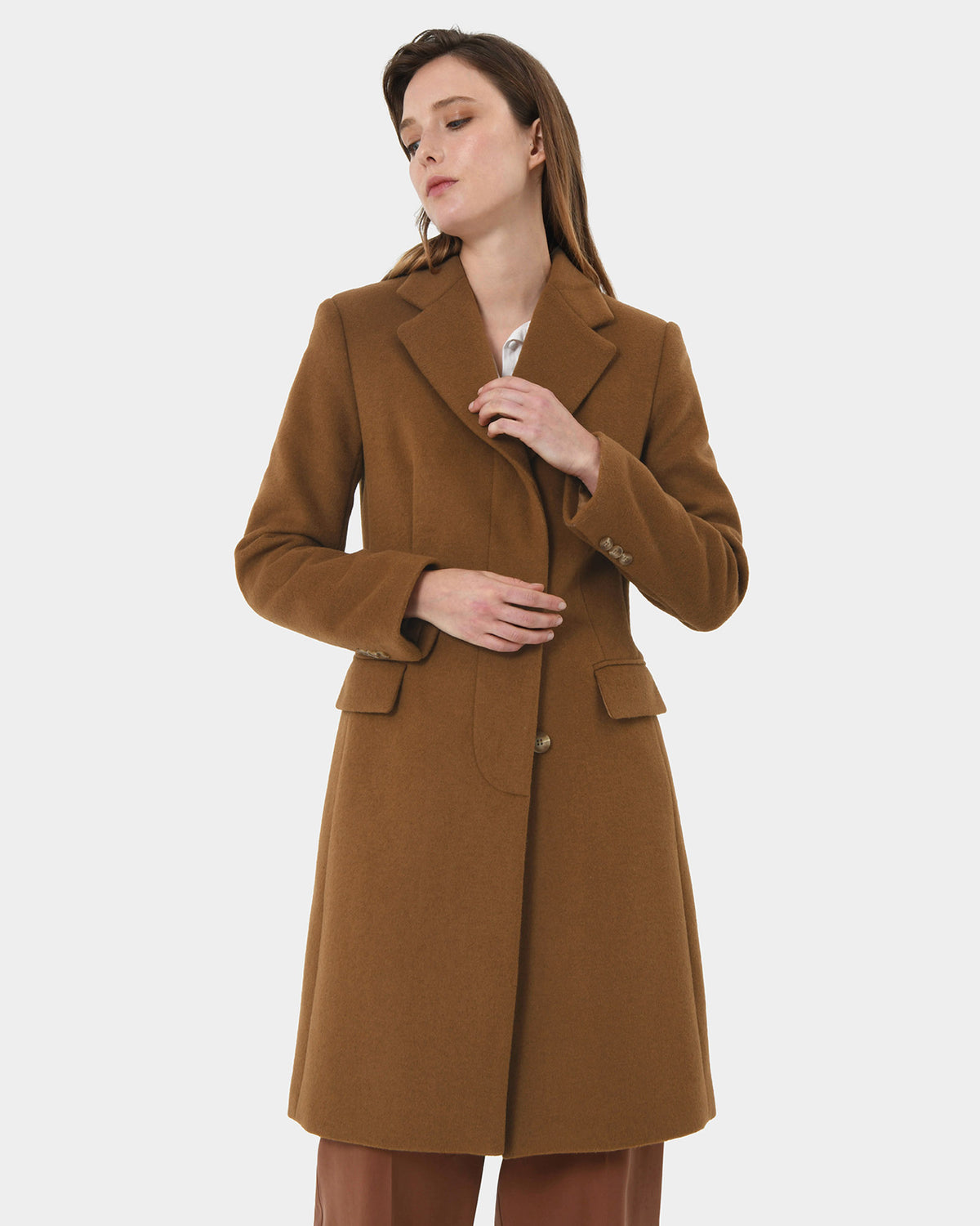 Sanvi Chesterfield Wool Coat in camel — close-up view 2