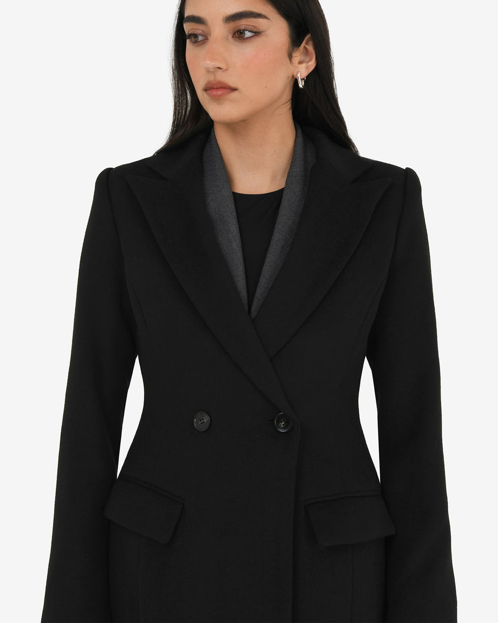 Skylar Hourglass Coat in black — close-up view