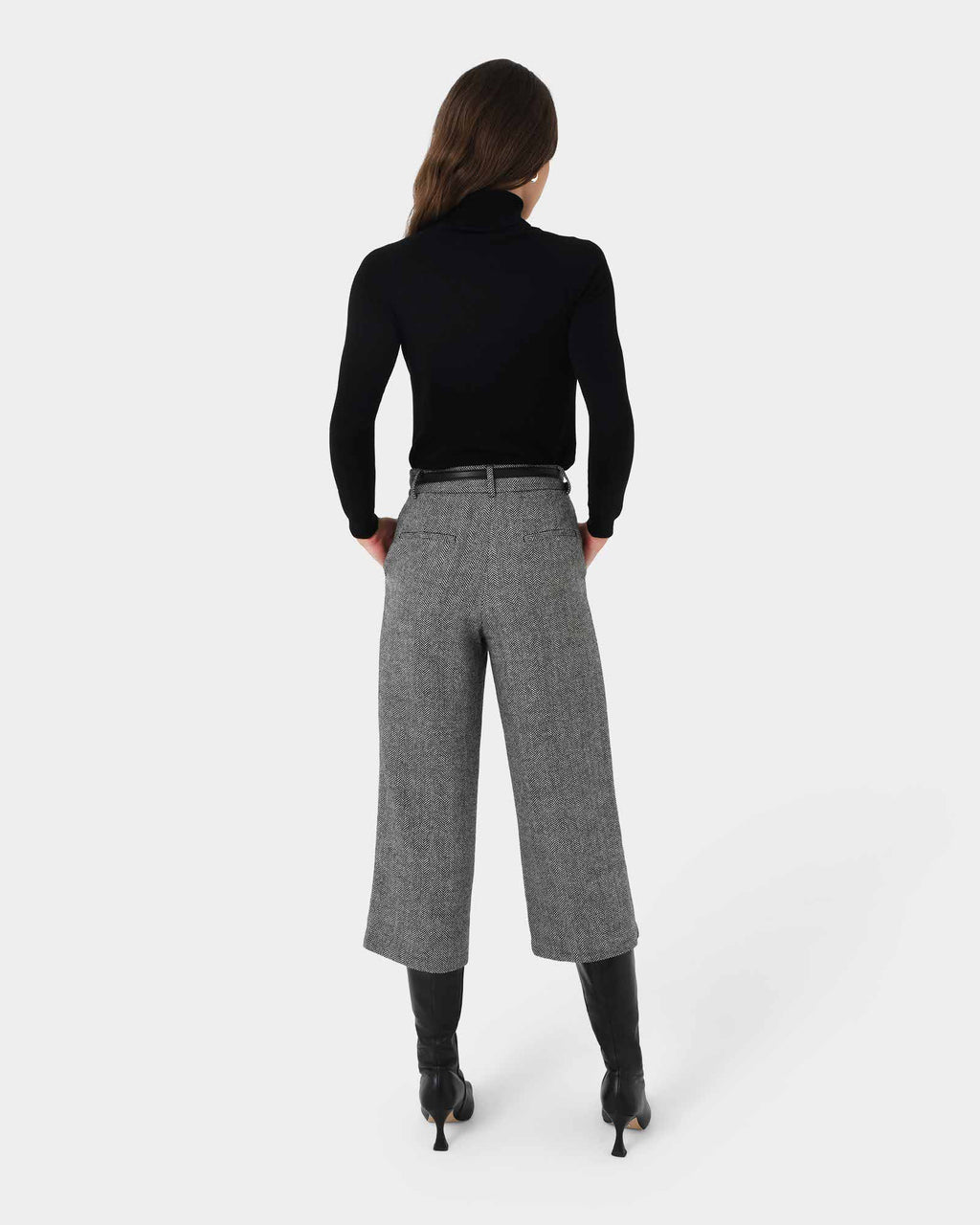 Kyrie Herringbone Culotte in black ivory — back view