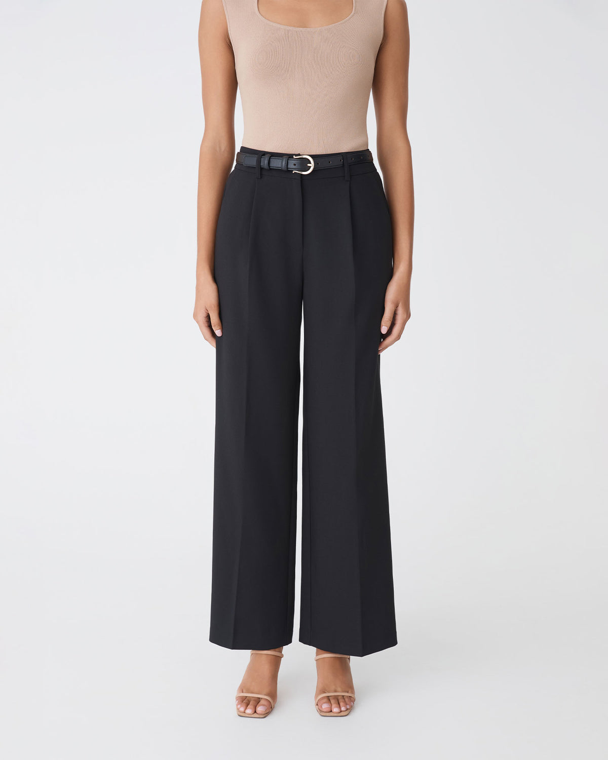 Nikki Tailored Elastic Pants in black — close-up view