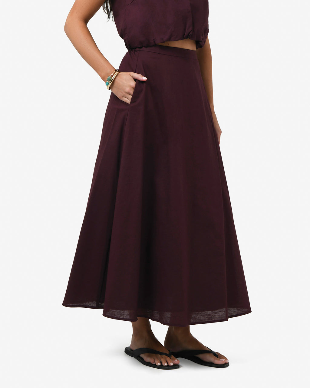 Kenya Linen Skirt in aubergine — side view