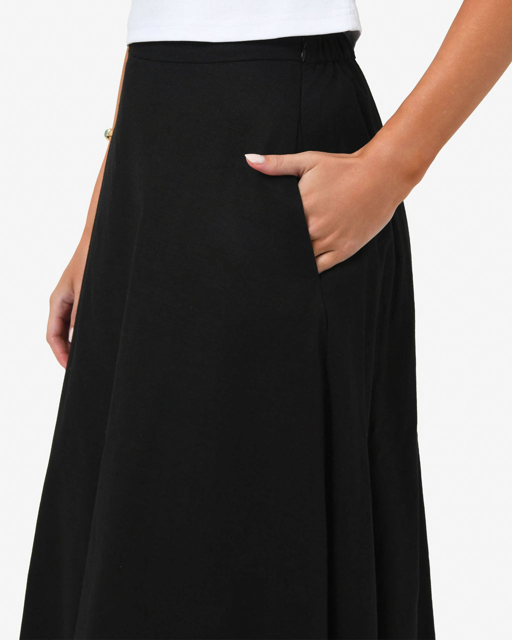 Kenya Linen Skirt in black — fabric detail