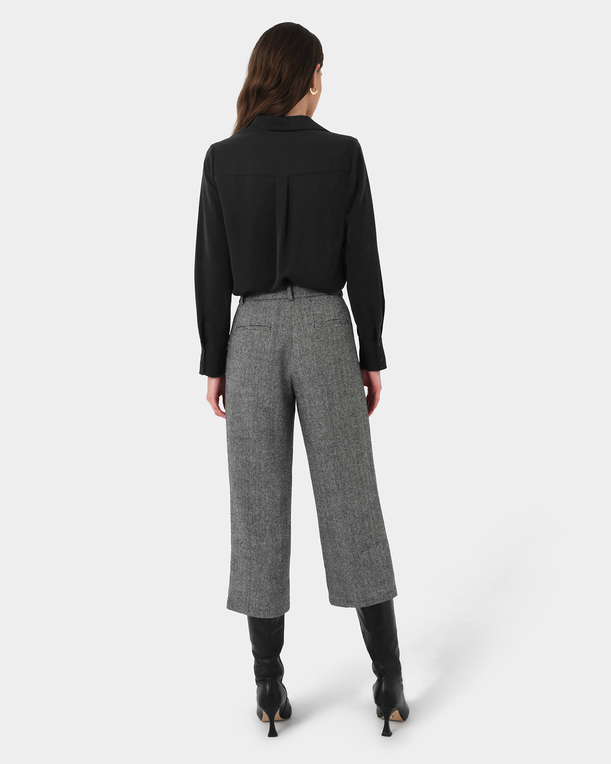 Robin Collared Blouse in black — back view