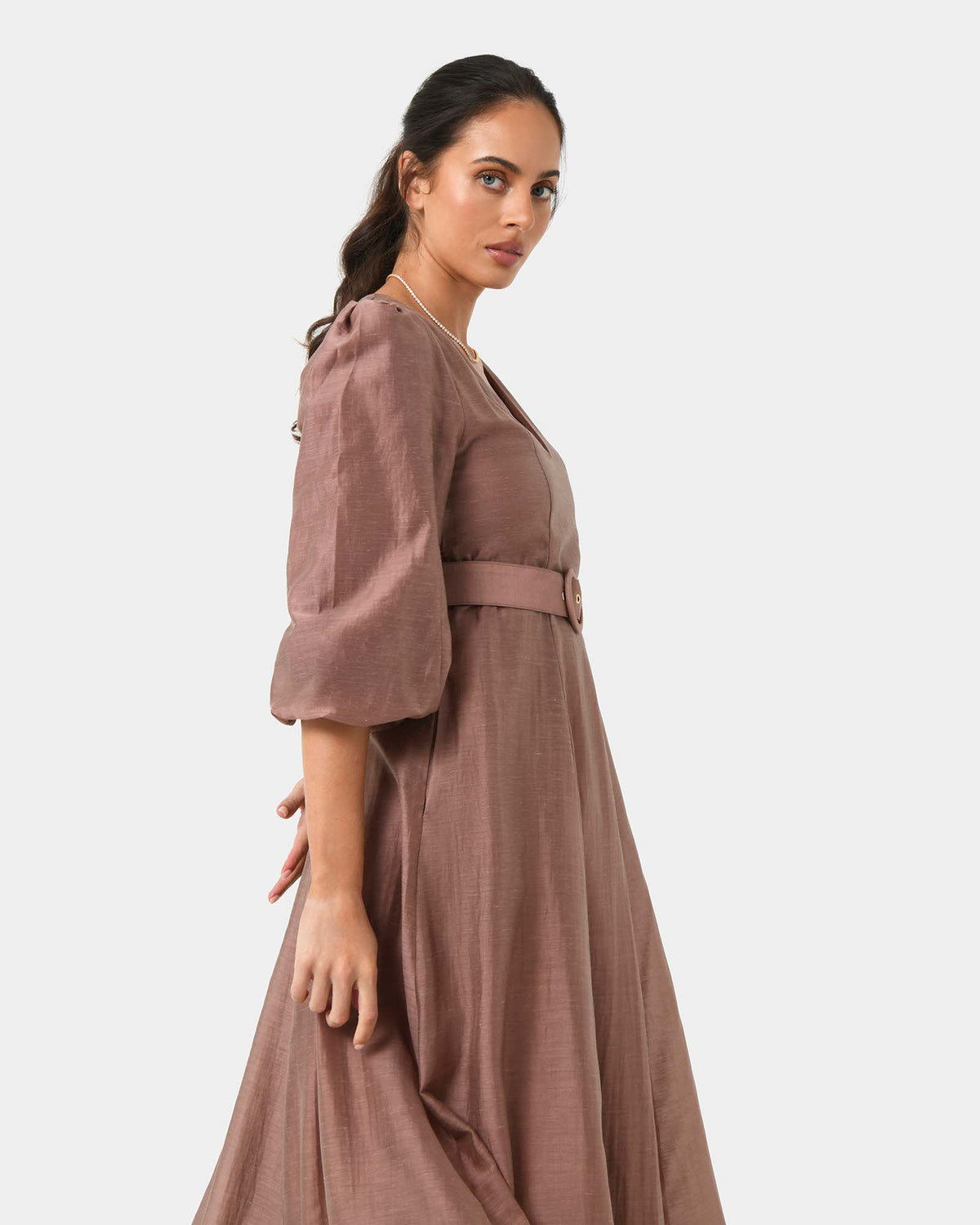 Marlie Puff Sleeve Midi Dress in wood smoke — side view 2