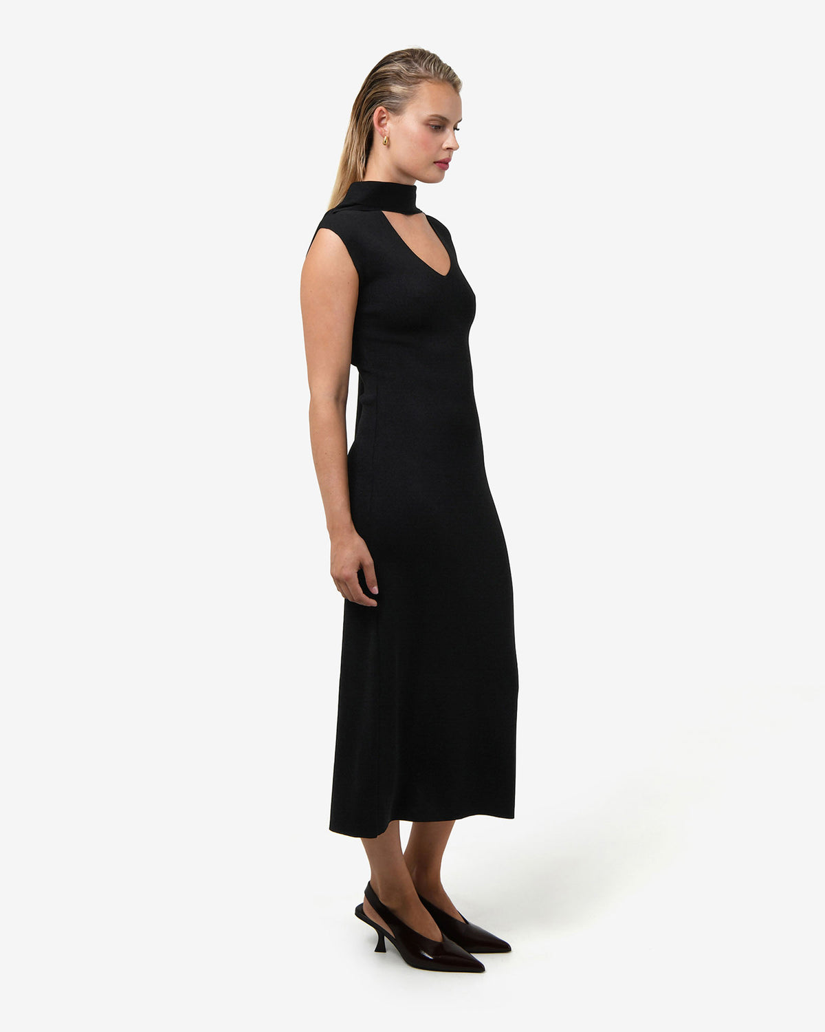 Byron Scarf Knit Dress in black — side view 2