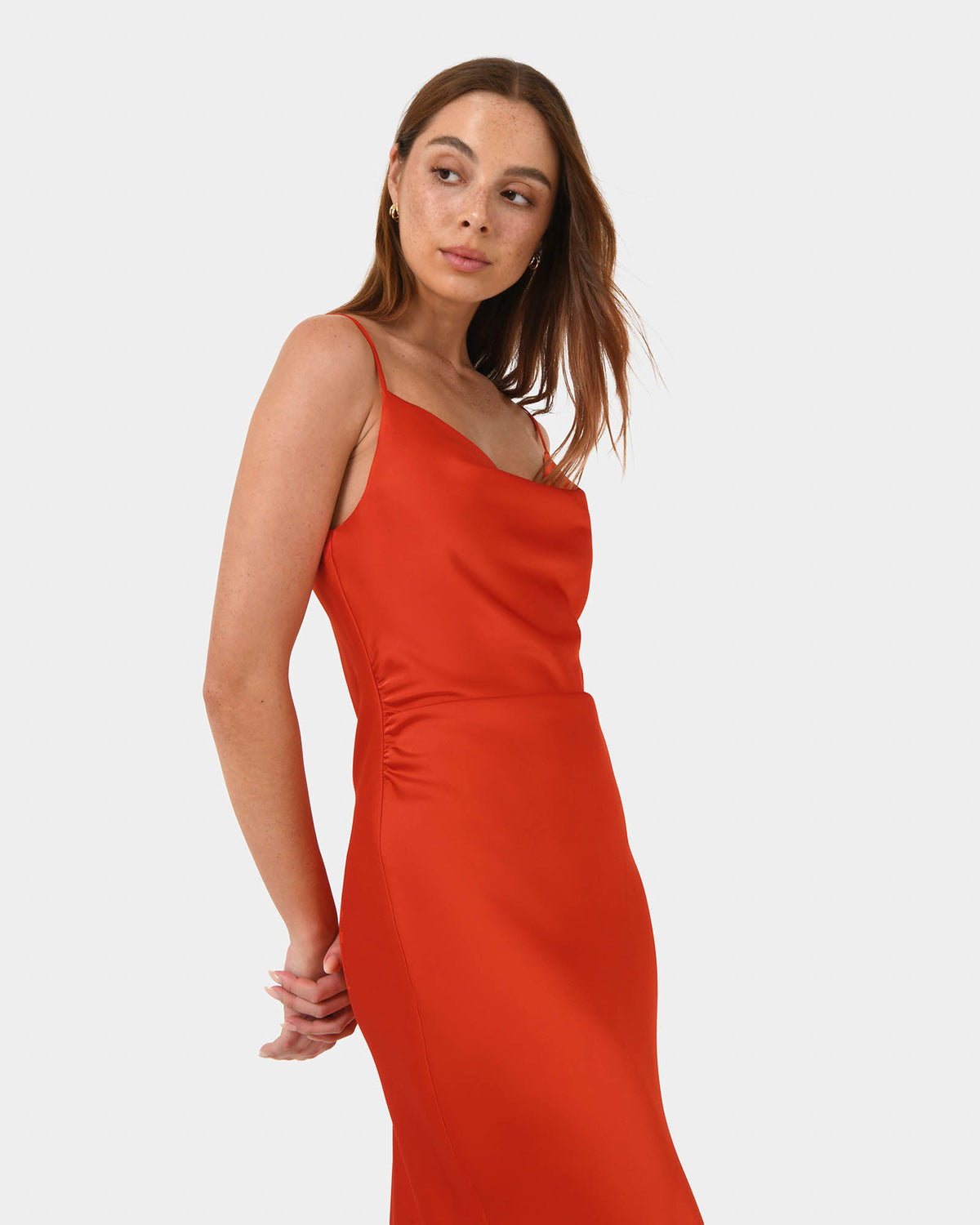 Mae Side Ruched Satin Dress in cherry tomato — close-up view 2
