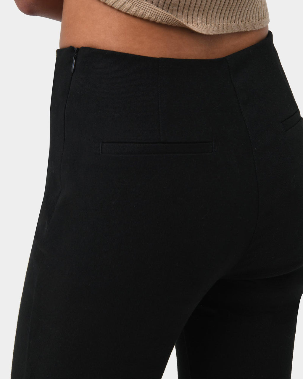 Astrid Flared Jeans in black — fabric detail