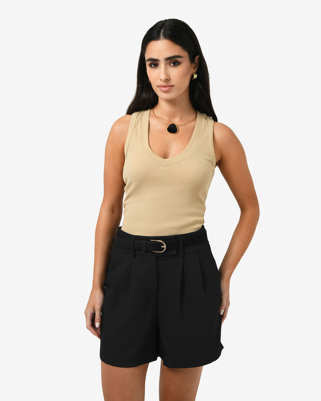 Lexee Pleat Front Short in black — close-up view 2