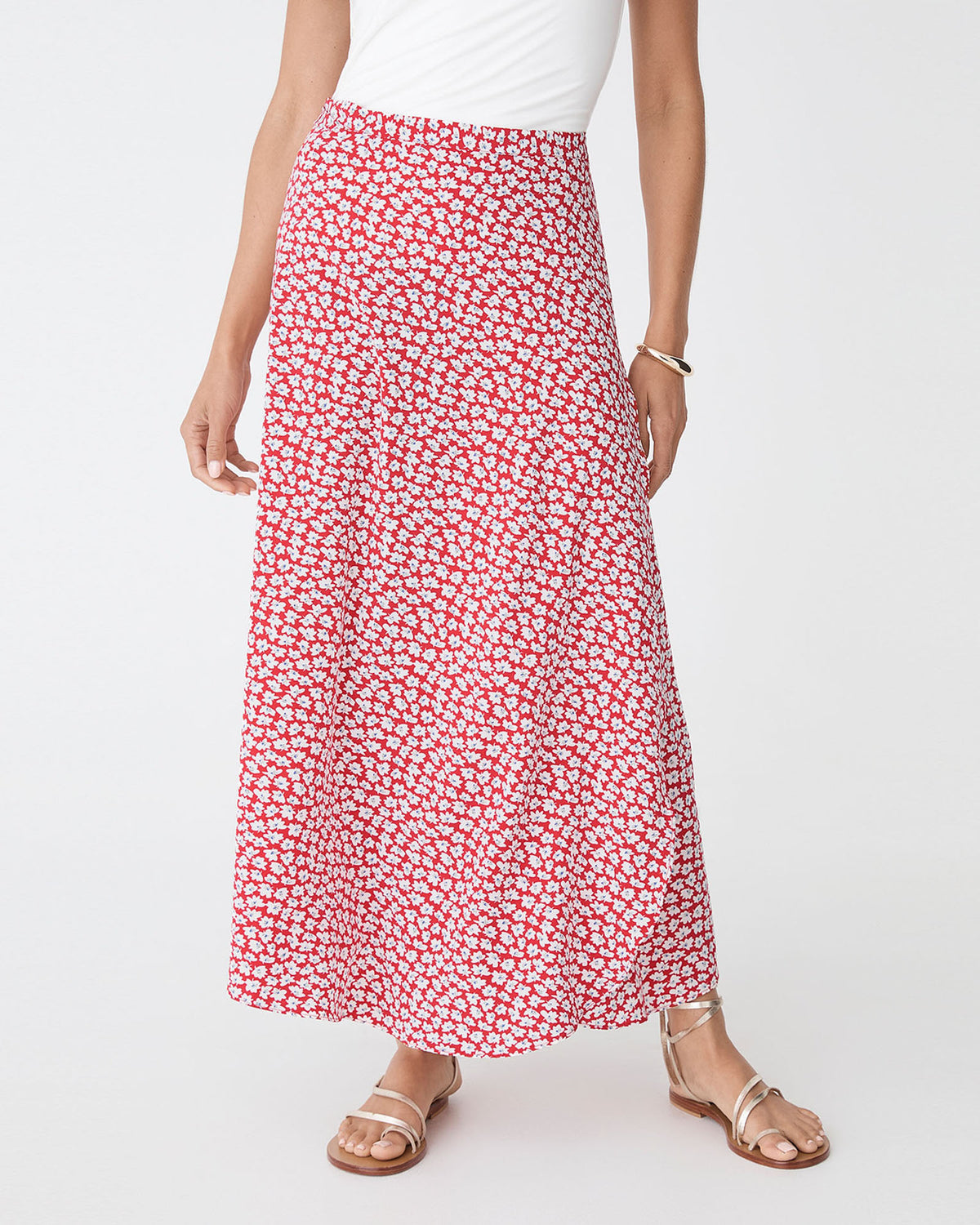 Tara Floral Wrap Skirt in red white — close-up view