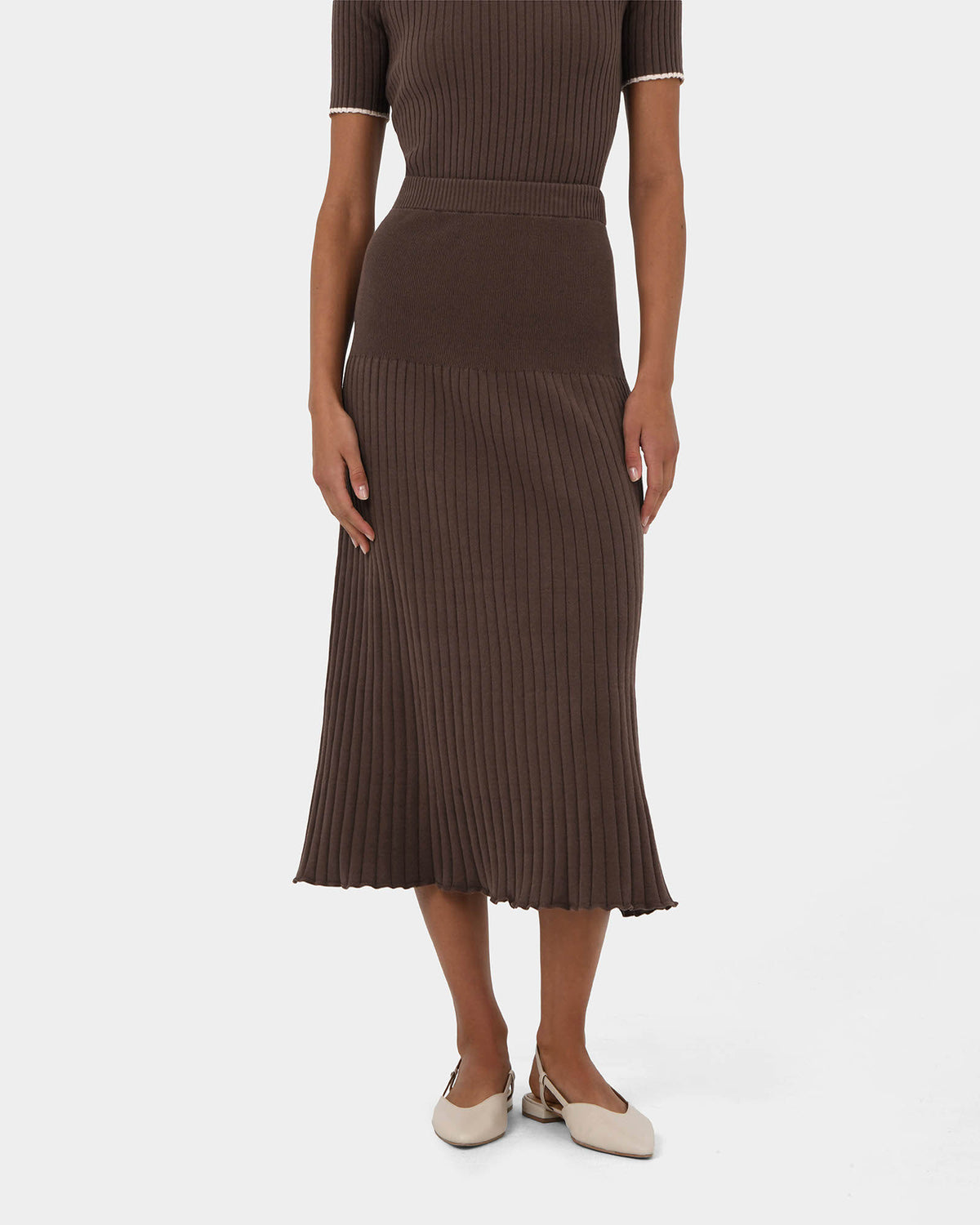 Hanni Midi Knit Skirt in cocoa — close-up view