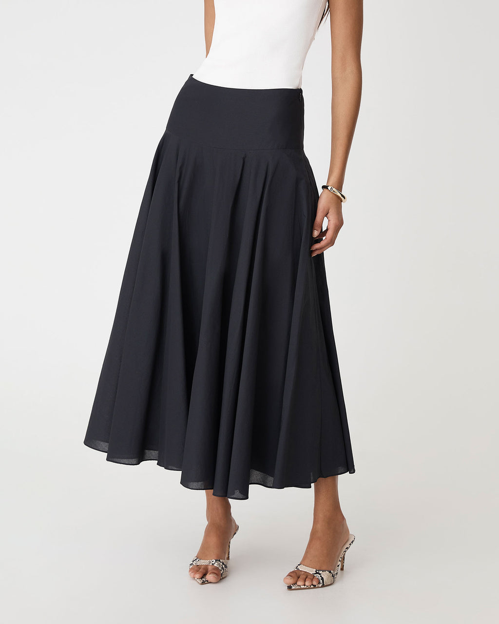 Deb Cotton Midi Full Skirt in black — close-up view