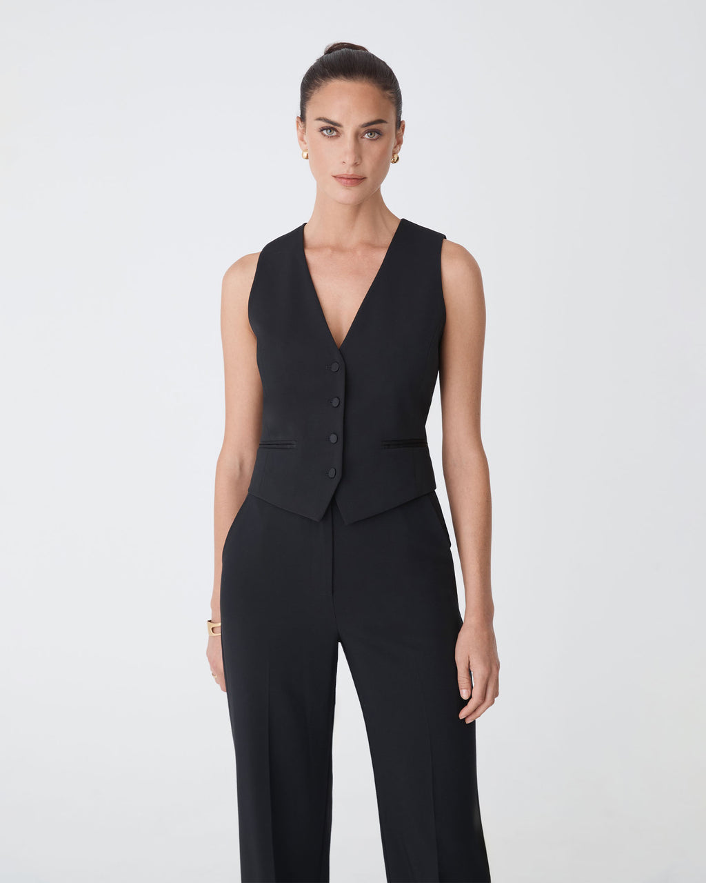Eve Classic Two Tone Vest in black — close-up view