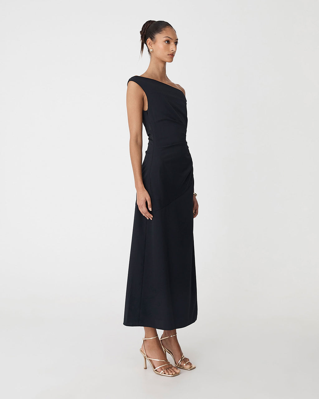 Afina One Shoulder Twist Dress in black — side view 2