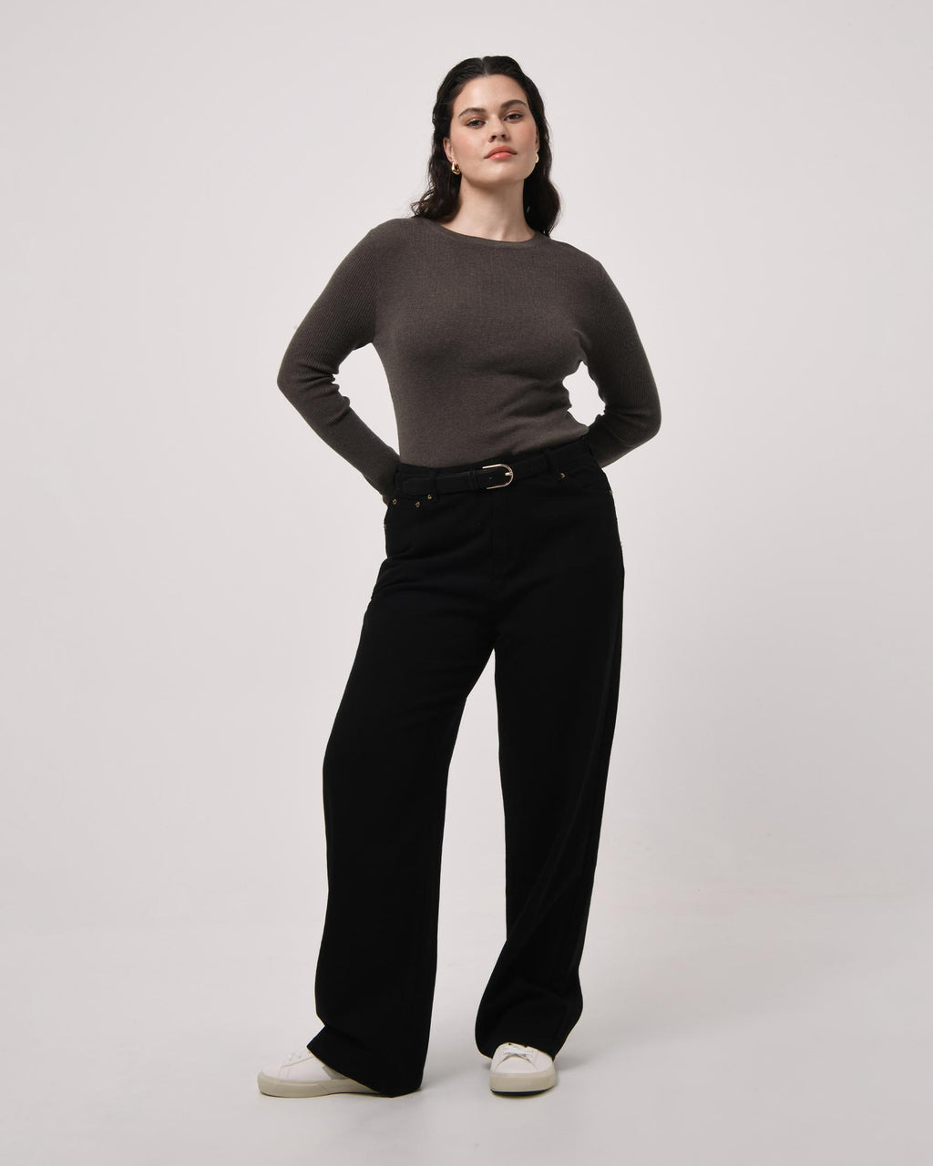 Alex Boyfriend Jeans in black — full-length view 2