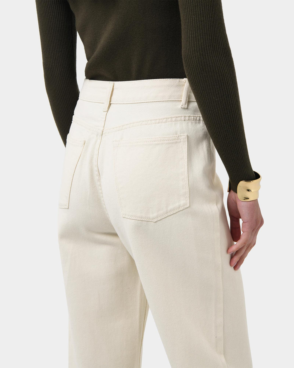 Alex Boyfriend Jeans in ecru — fabric detail 2