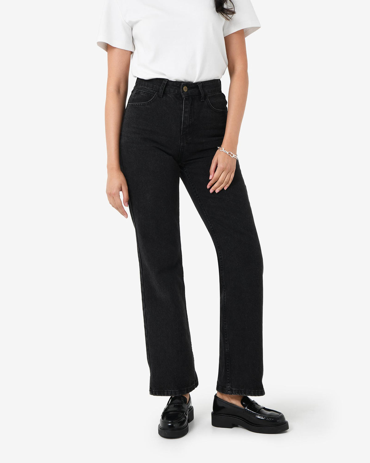 Merith Bootcut Jeans in washed black — close-up view