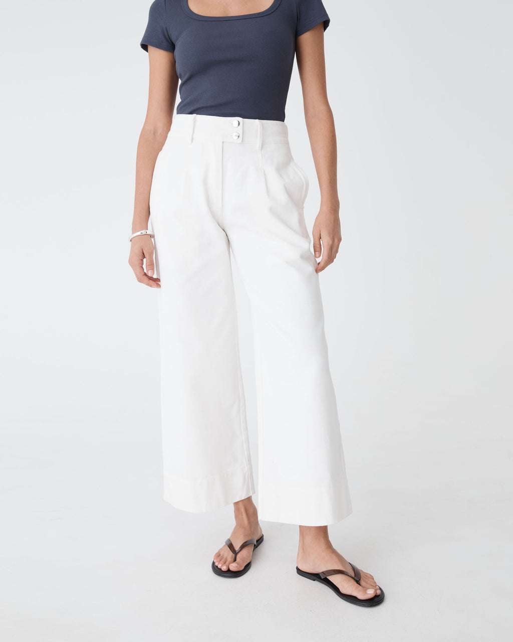 Manon Wide Leg Jeans in white — close-up view