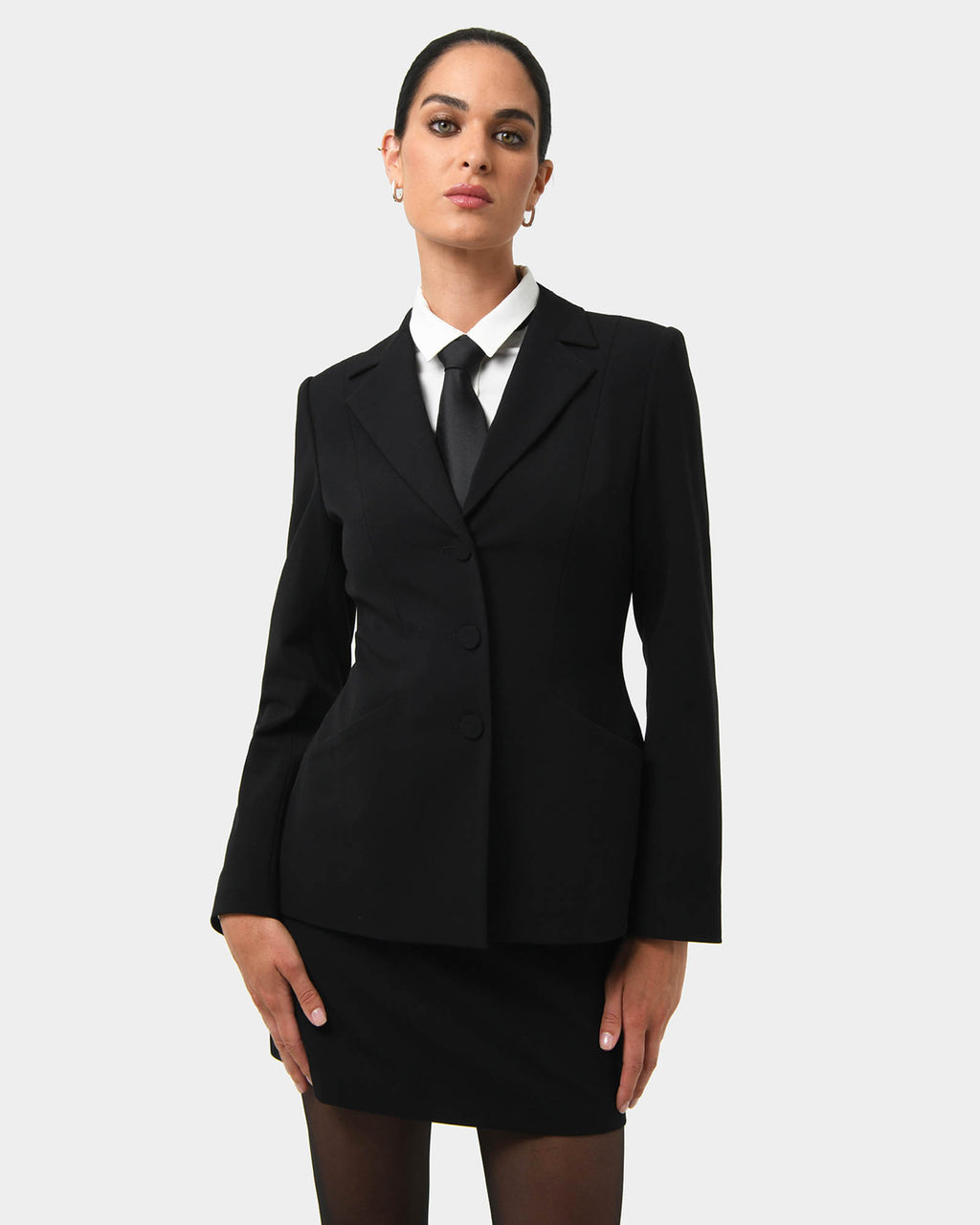Gordon Hourglass Blazer in black — close-up view 3