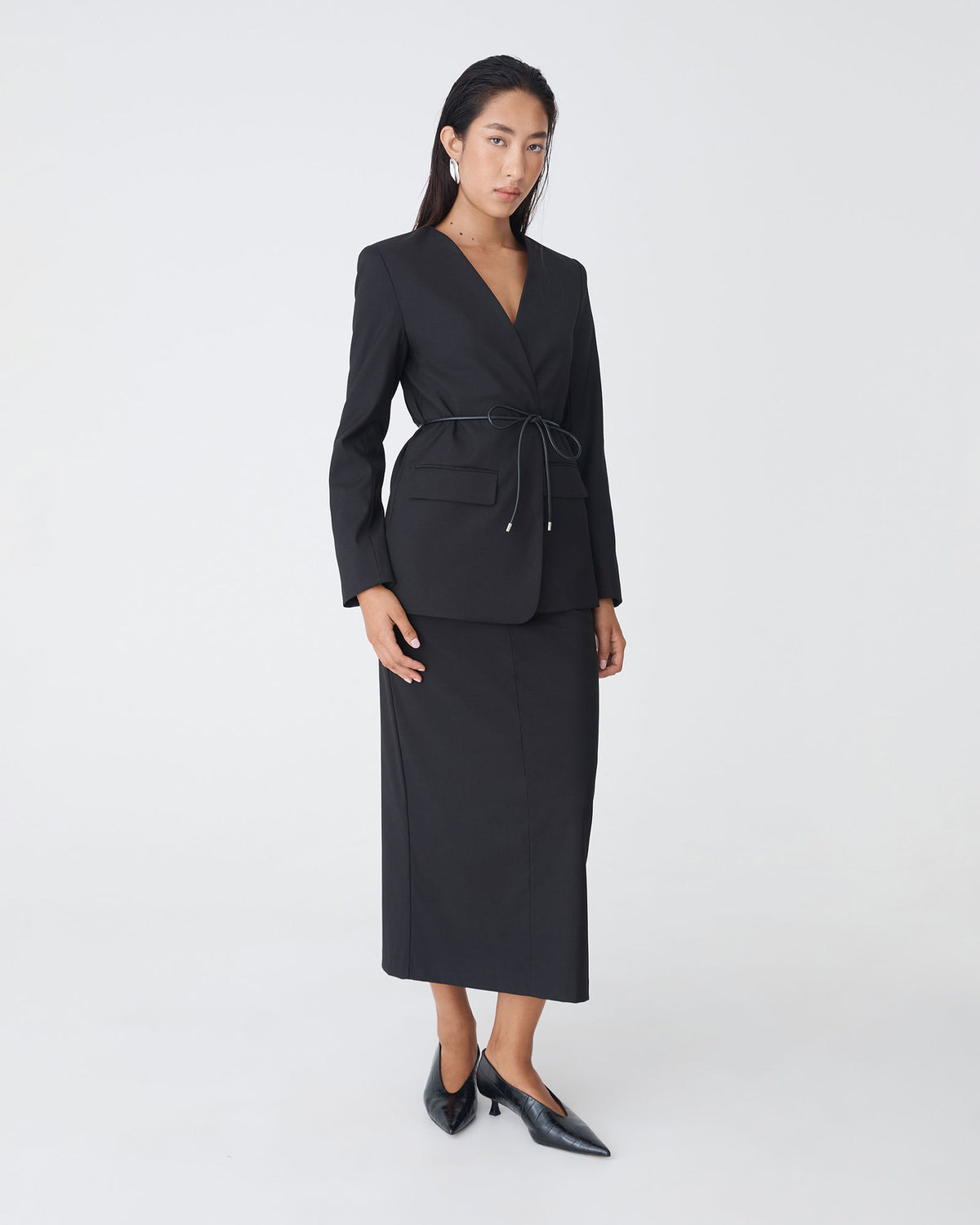 Aaria Collarless Blazer in black — full-length view 3