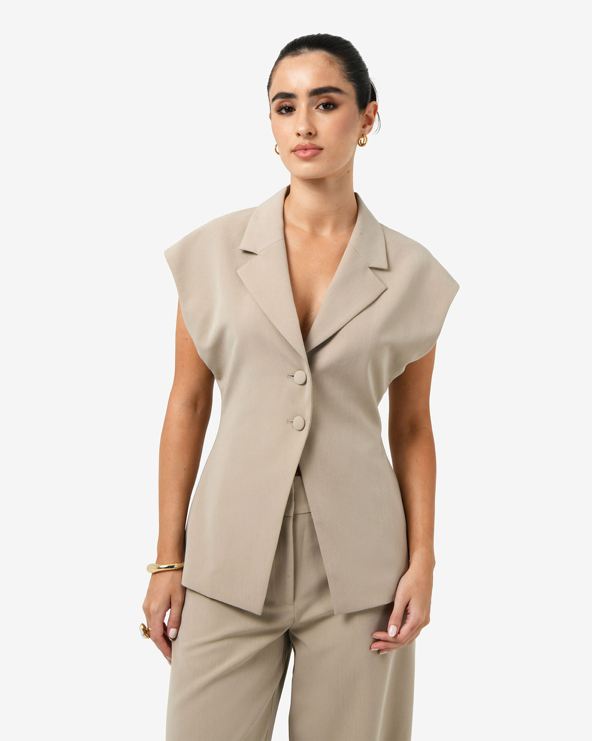 Milton Short Sleeve Blazer in khaki — close-up view