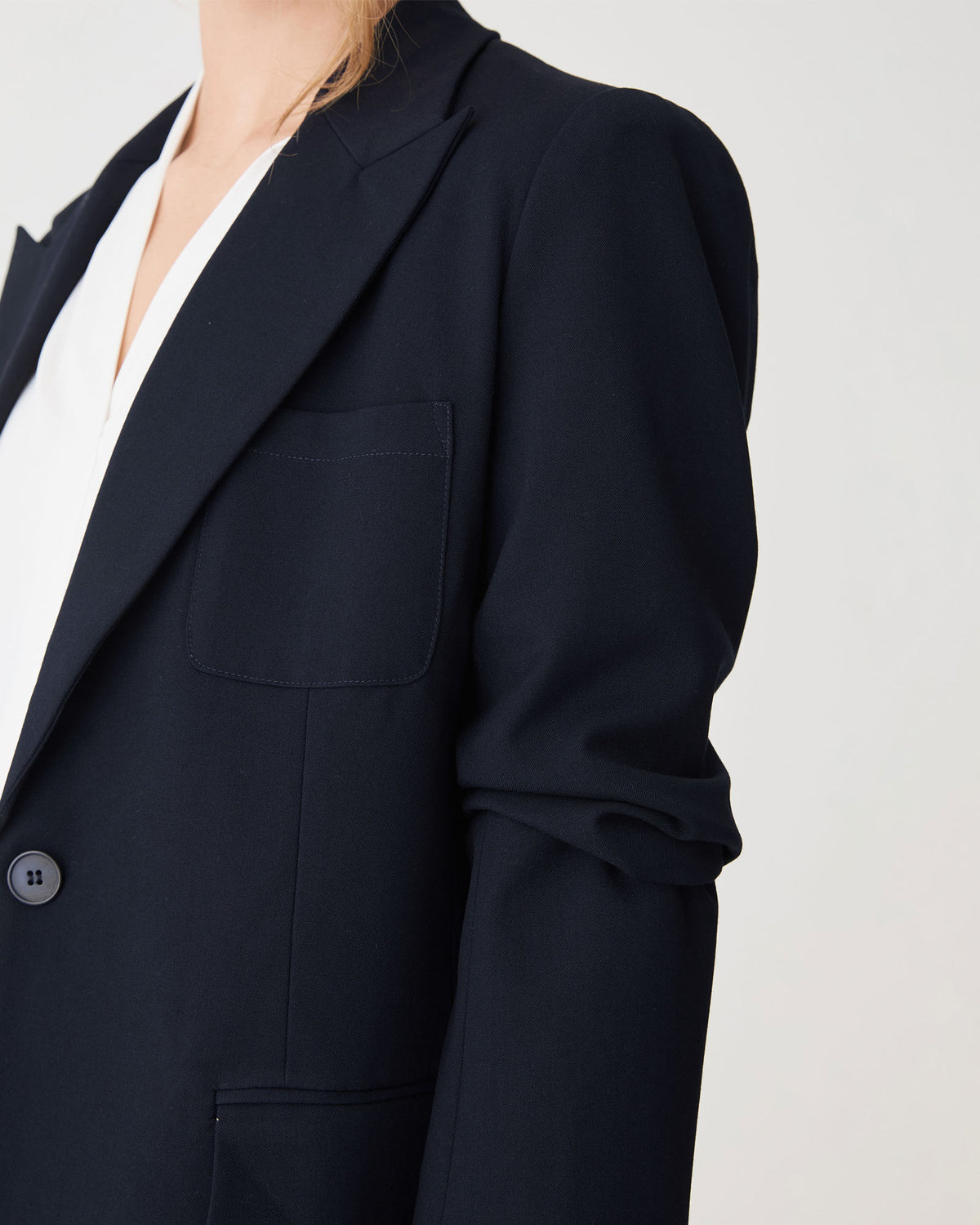 Merid Patch Pocket Blazer in navy — fabric detail 2