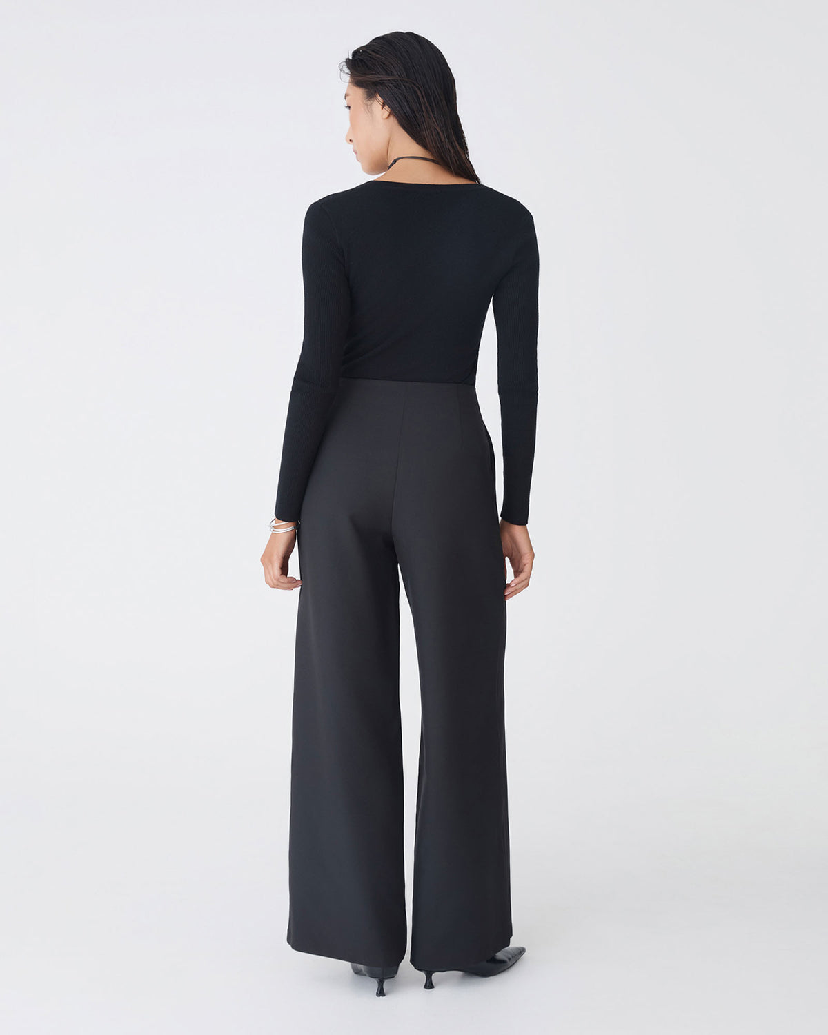 Vicky V-Neck Knit in black — back view