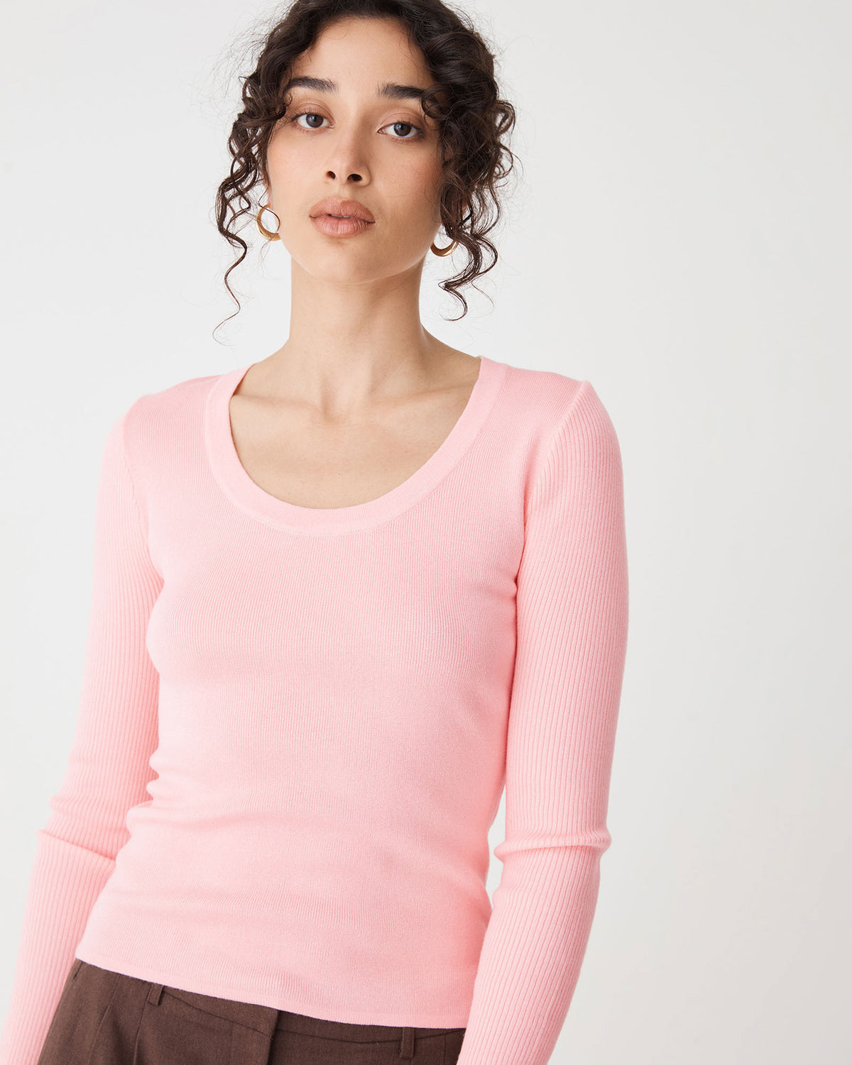 Samira Scoop Neck Knit in pink — close-up view 2