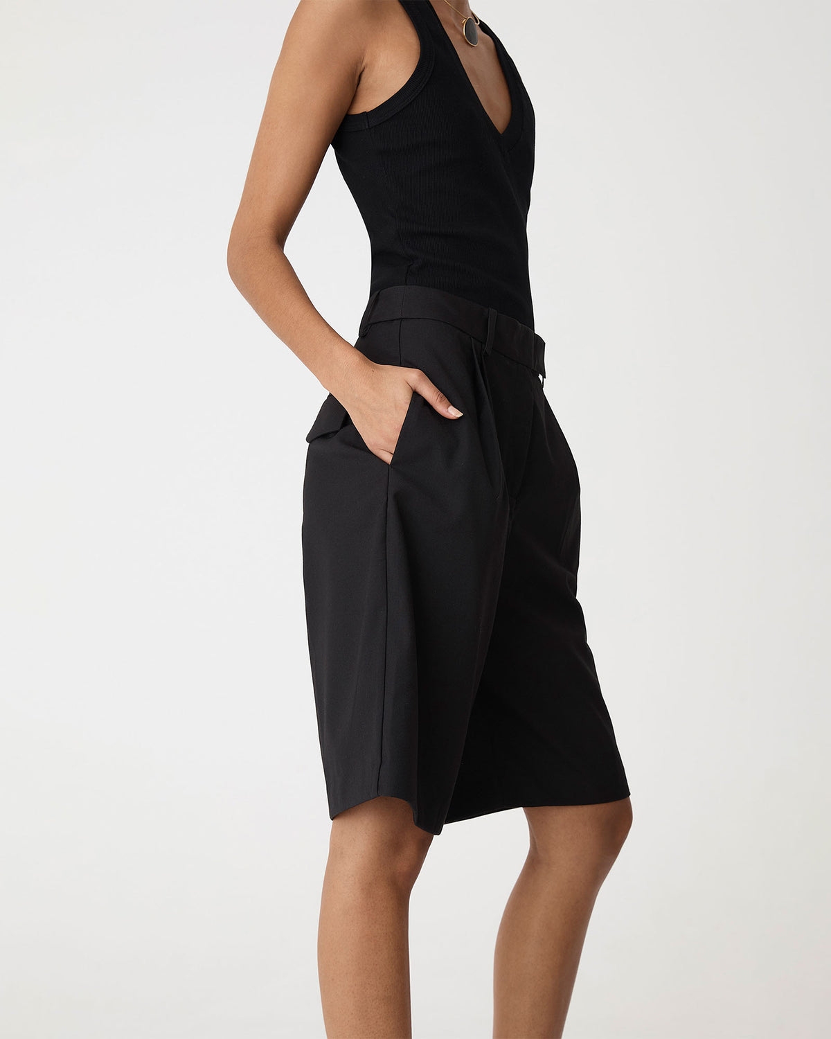 Sonique Tailored Short in black — side view