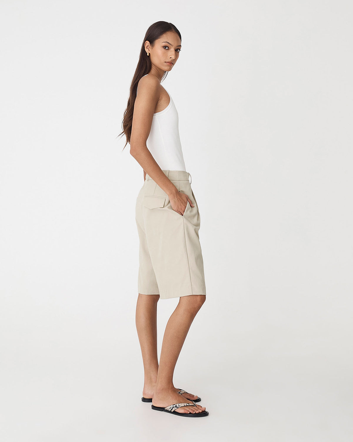Sonique Tailored Short in sand — side view