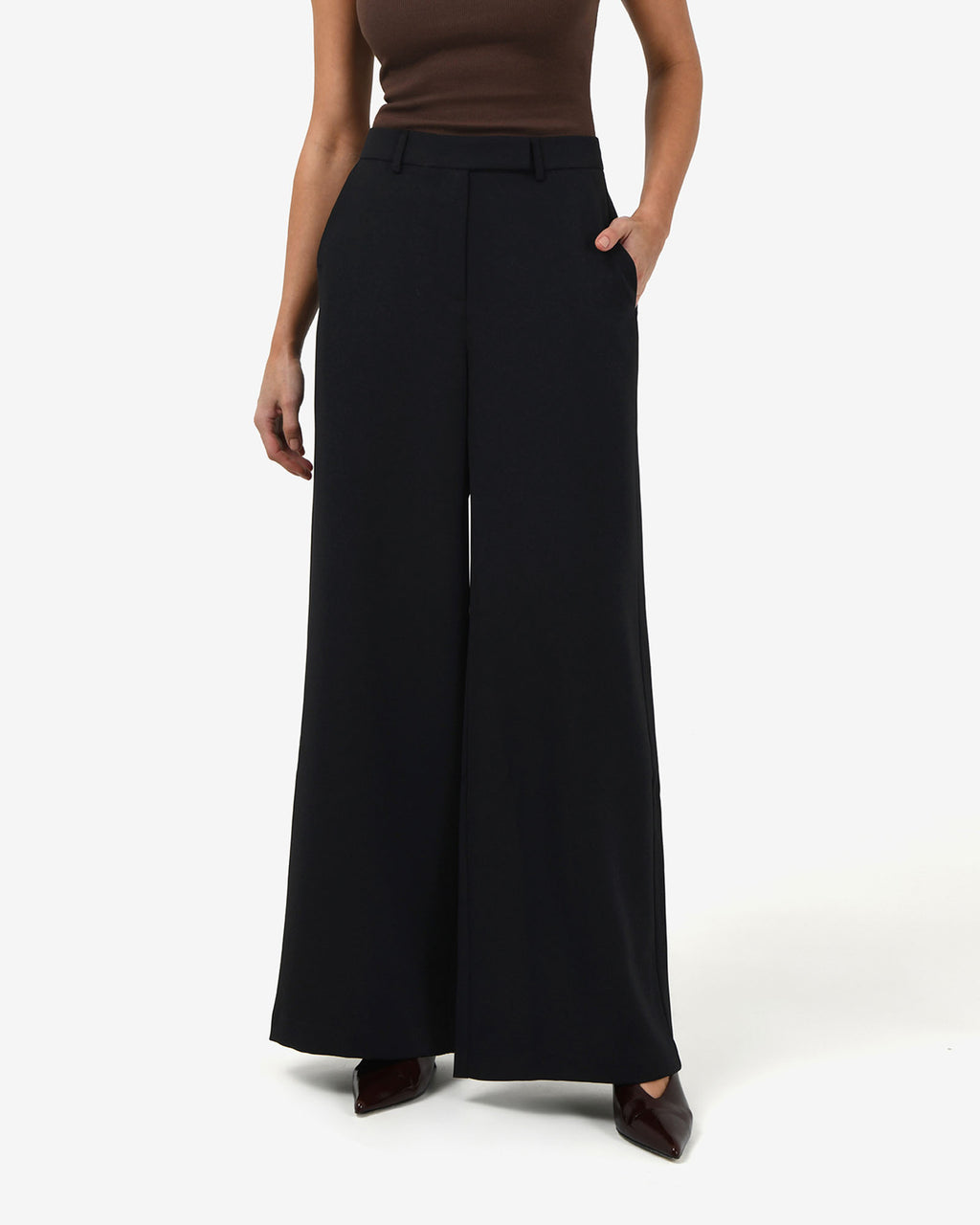 Jemima Wide Leg Pants in black — close-up view