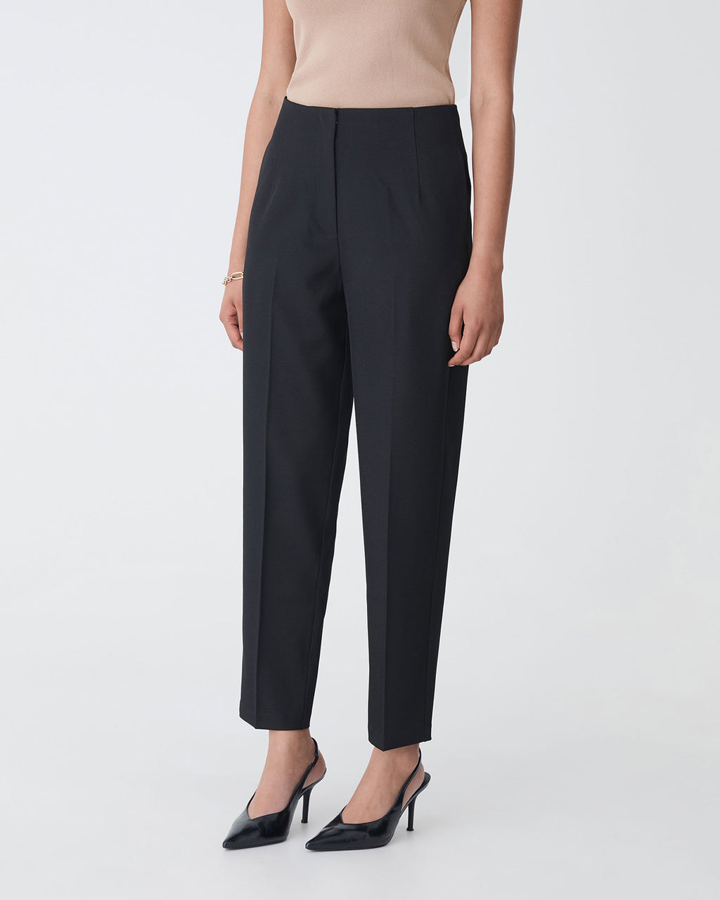 Mila Tapered Leg Pant in black — side view