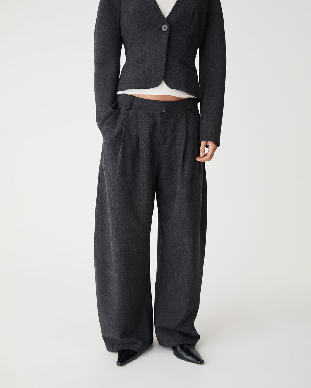 Pippa Barrel Leg Pant in charcoal — close-up view