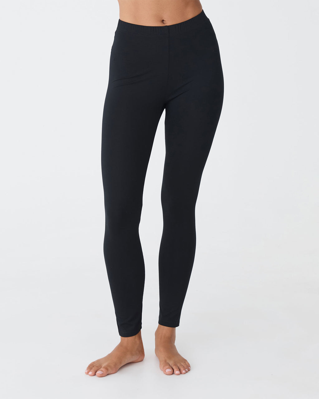 Nina Bamboo Leggings in black — close-up view