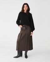 Evelyn Pleated Skirt in brown melange — full-length view